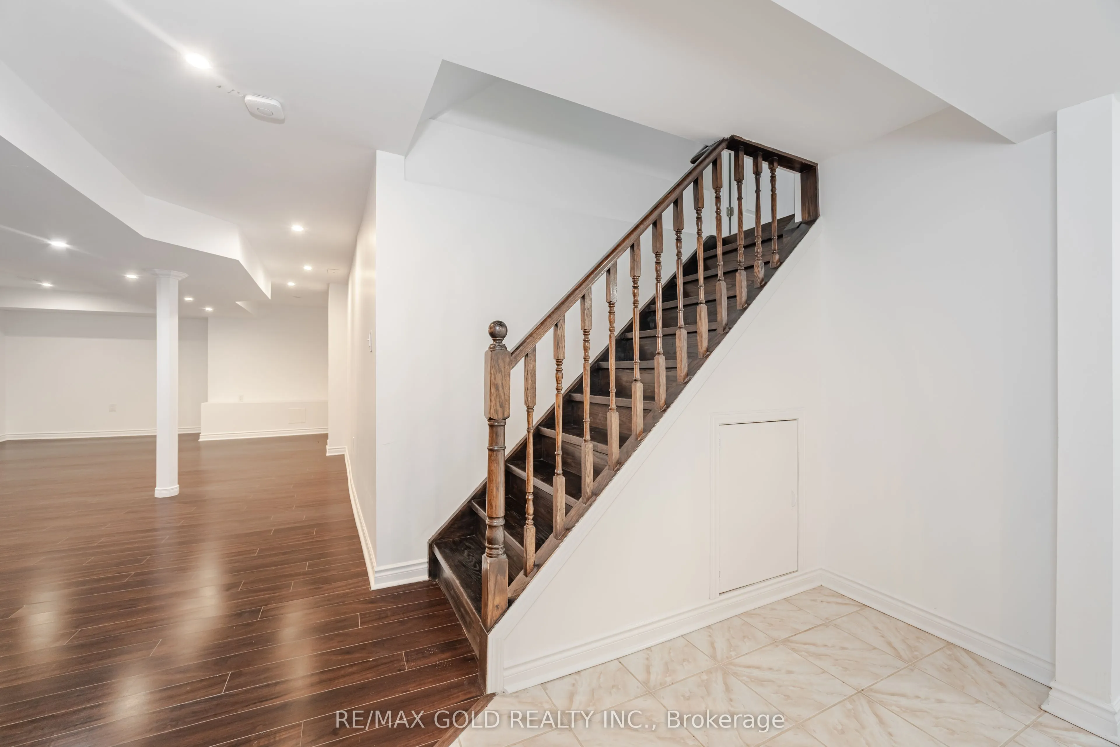 5288 Longford Crescent