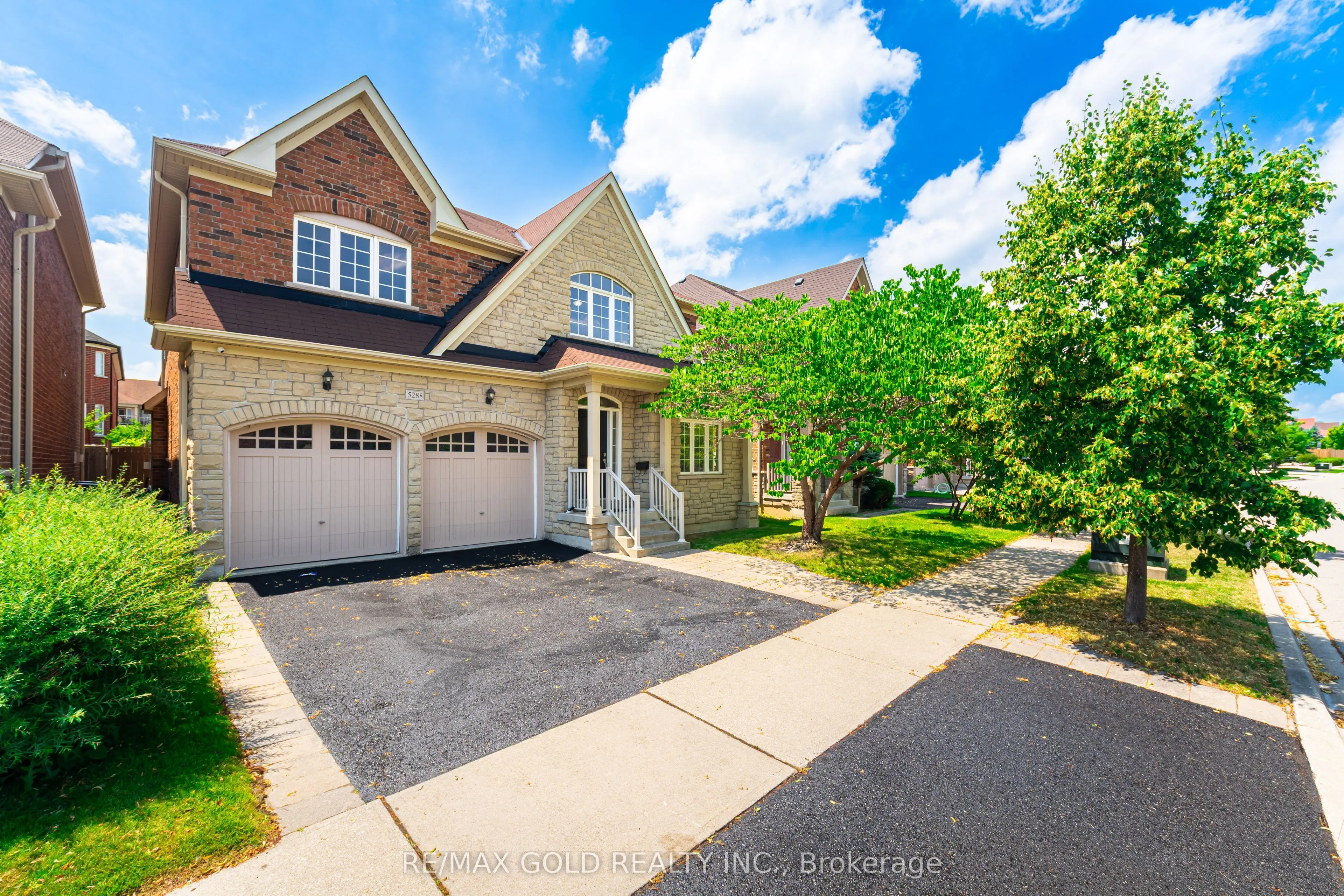 5288 Longford Crescent