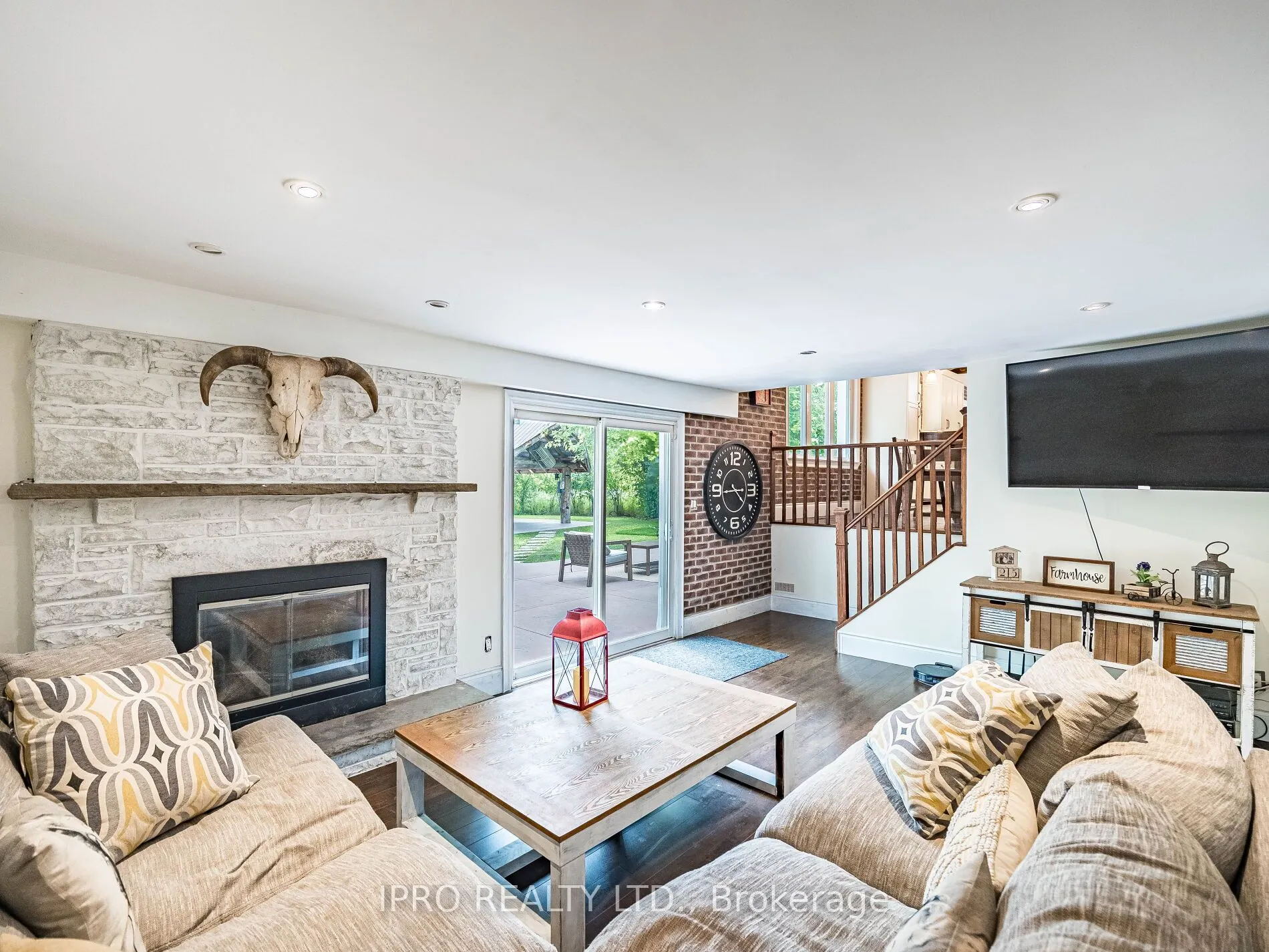 8375 Creditview Road
