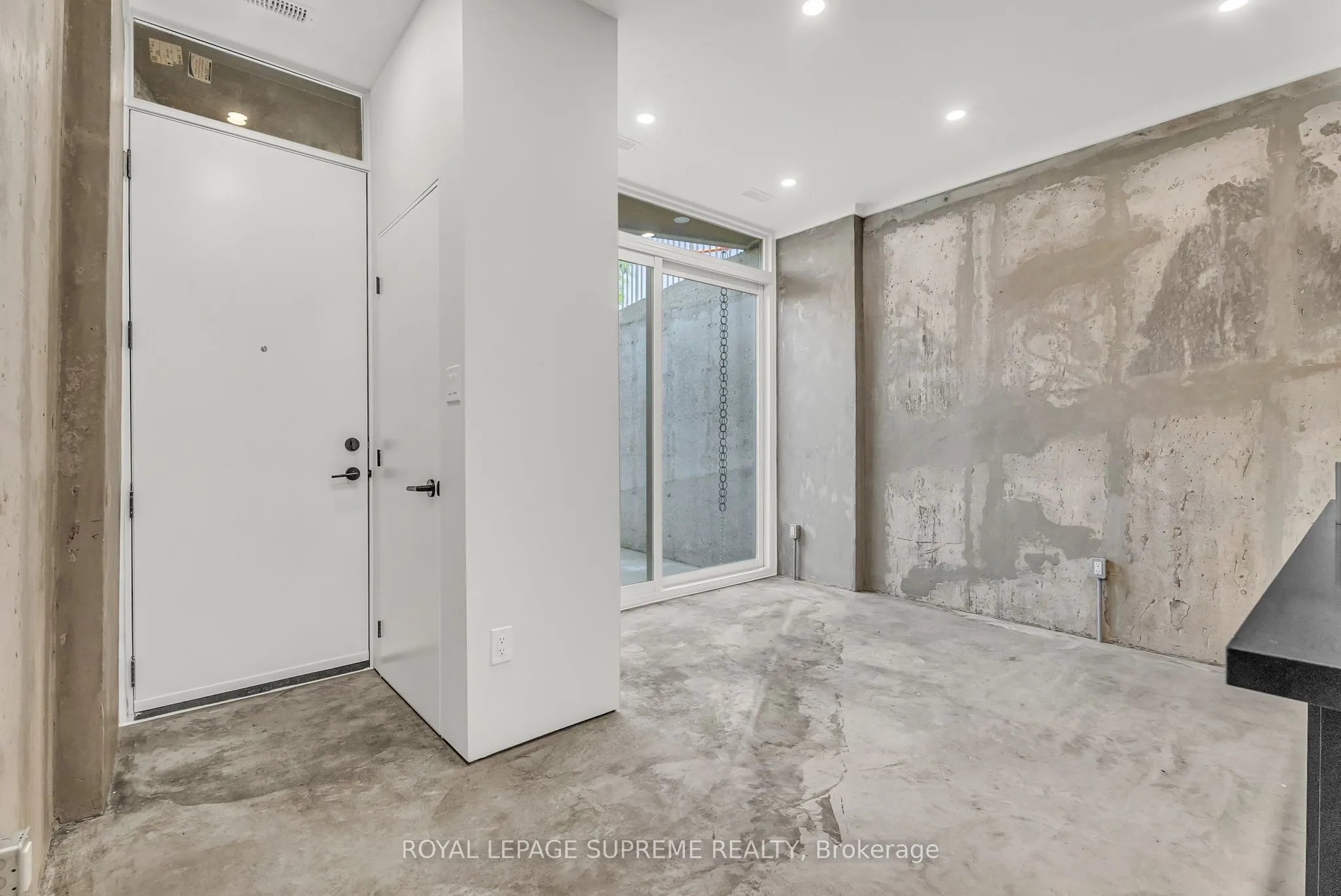 101 Bernice Crescent, #1