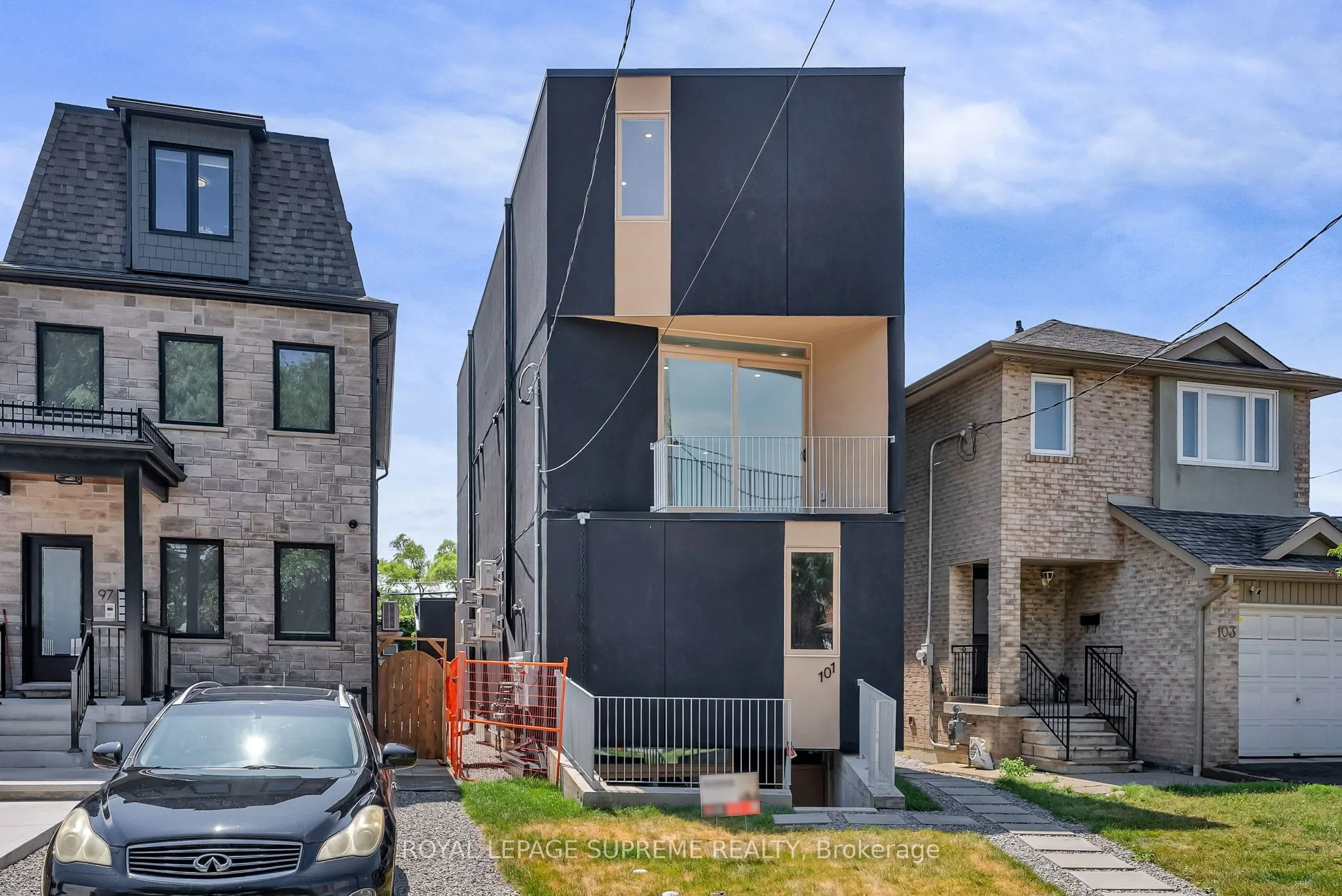 101 Bernice Crescent, #1