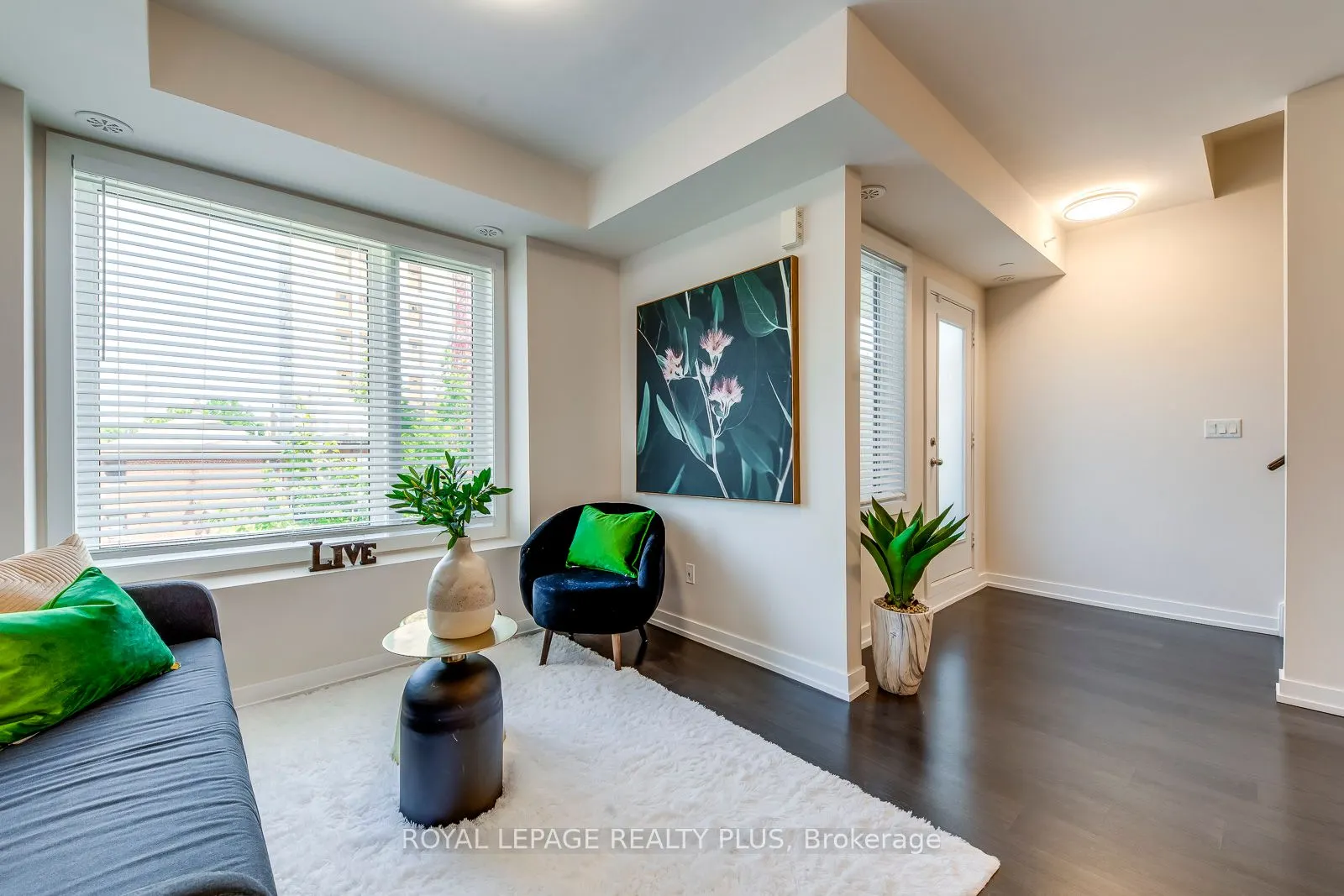 10 Drummond Street, #510