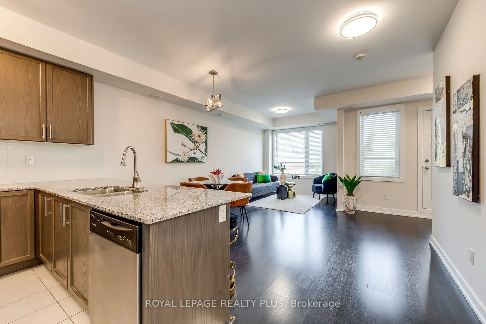 10 Drummond Street, #510