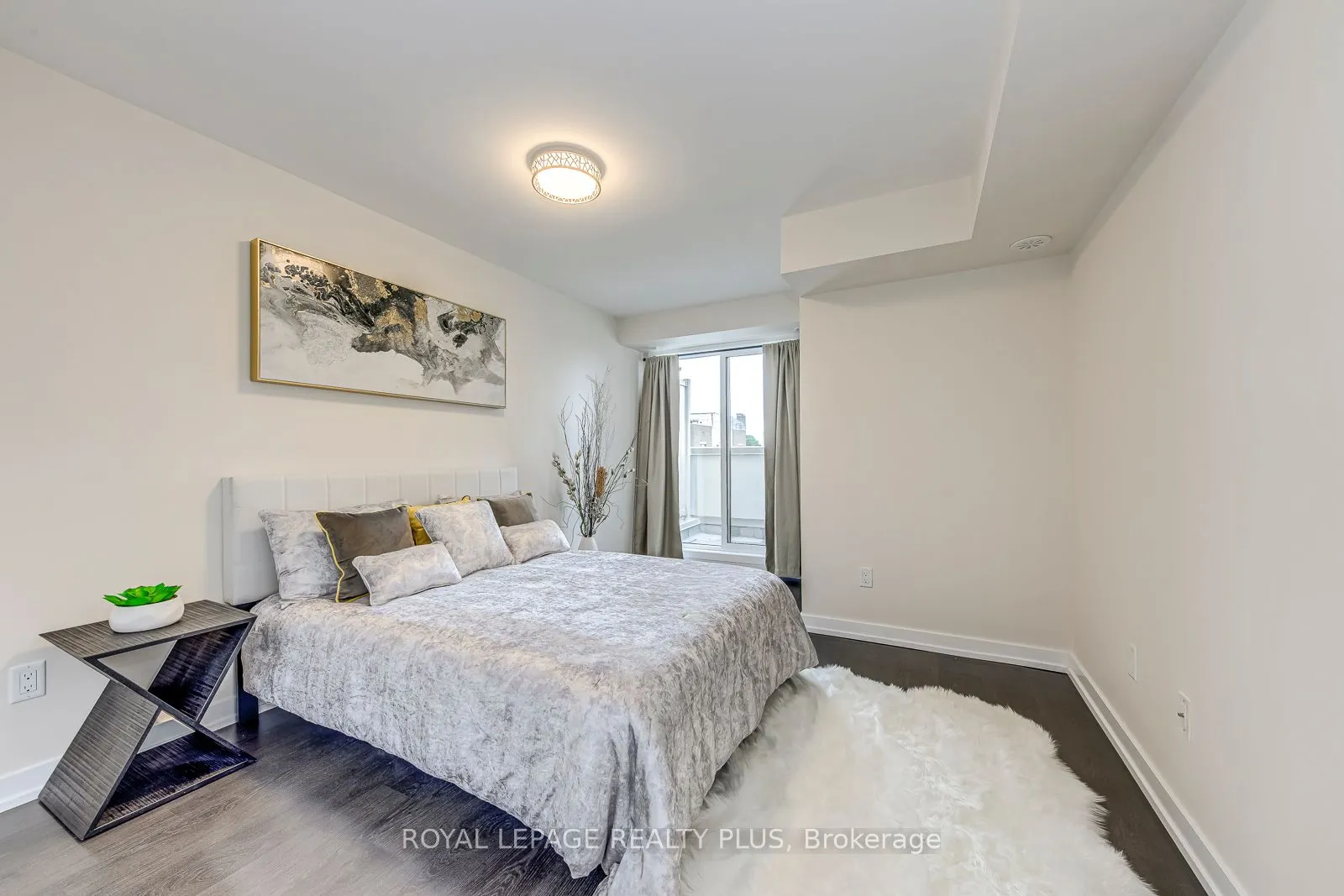 10 Drummond Street, #510