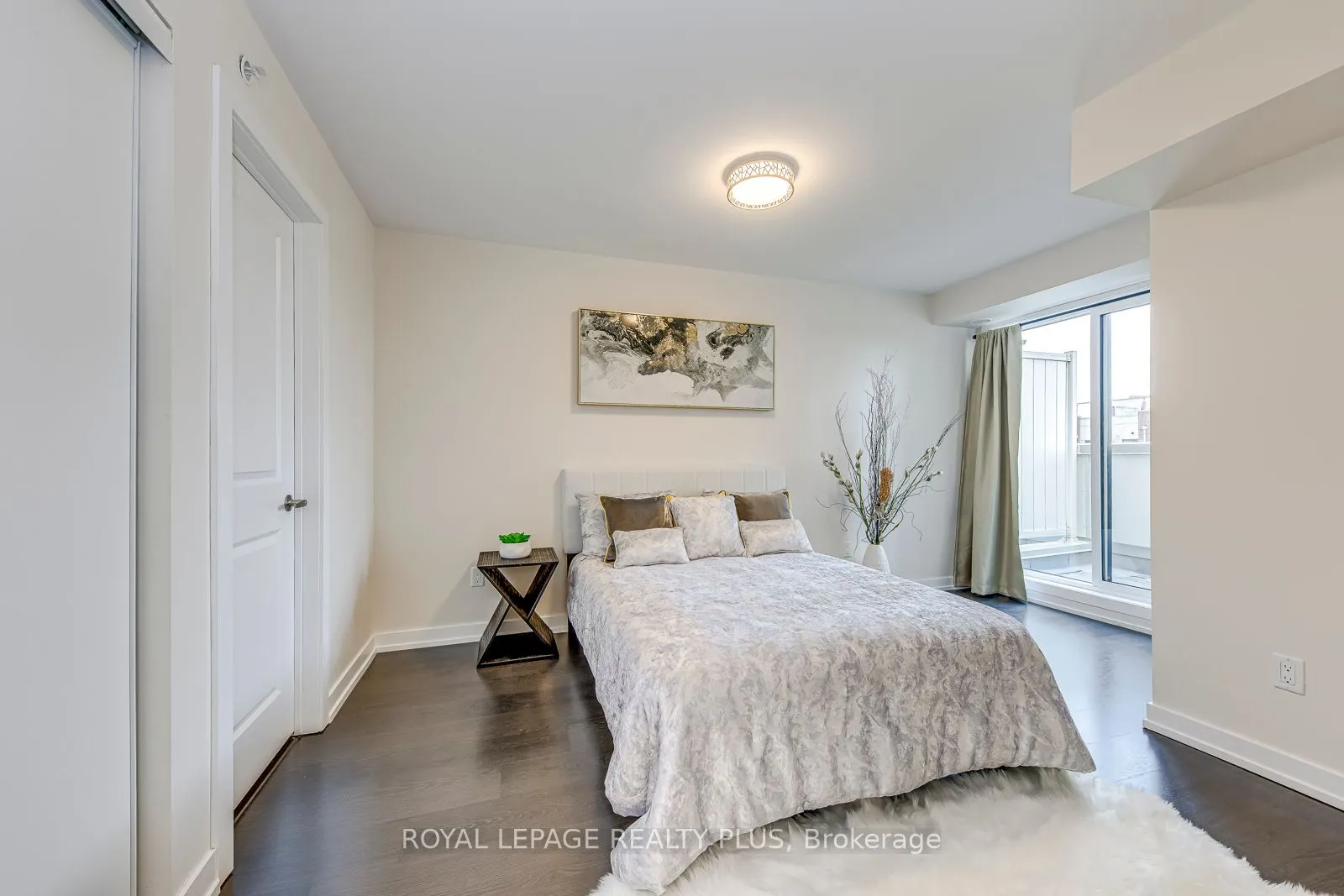 10 Drummond Street, #510