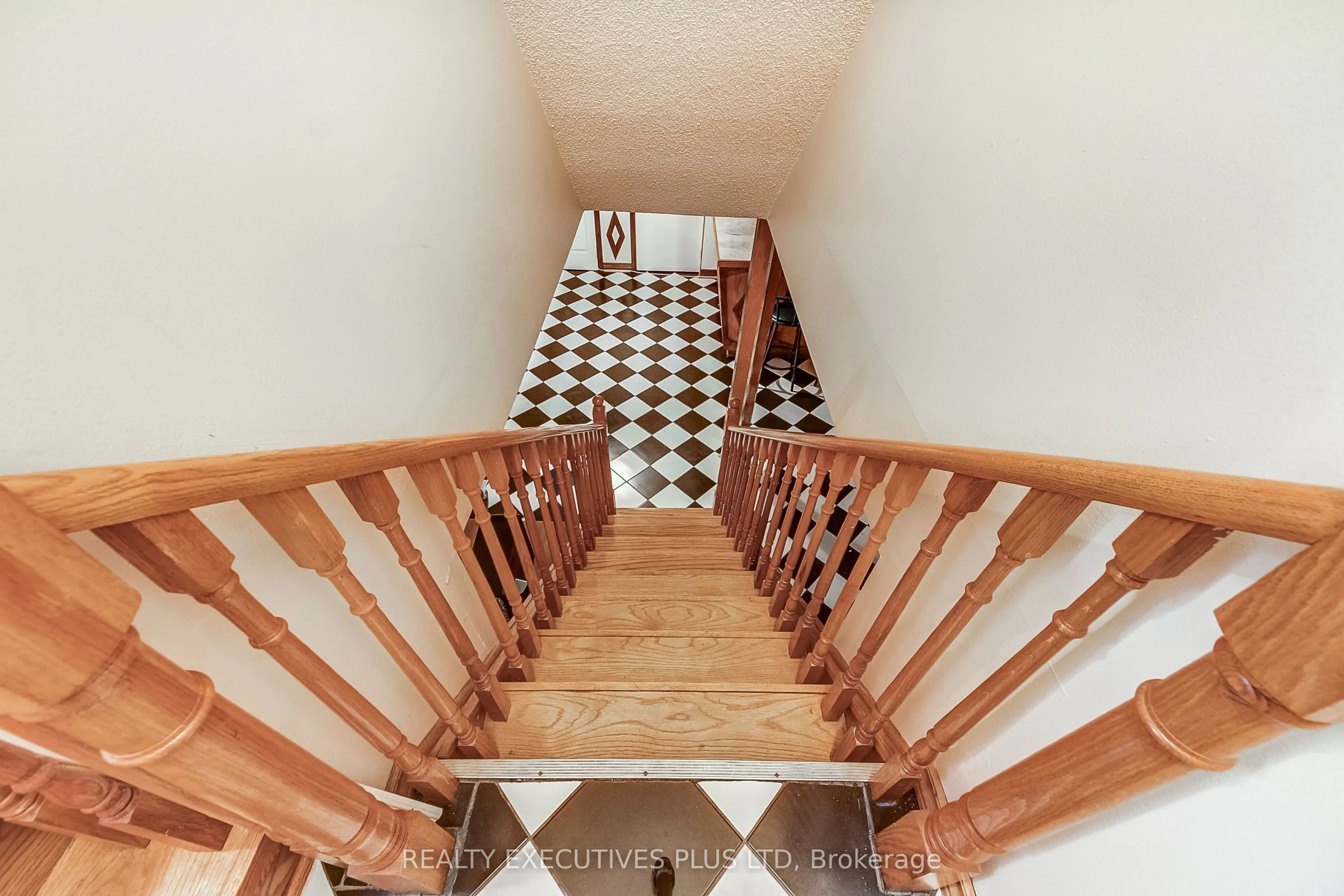 206 Vodden Street W