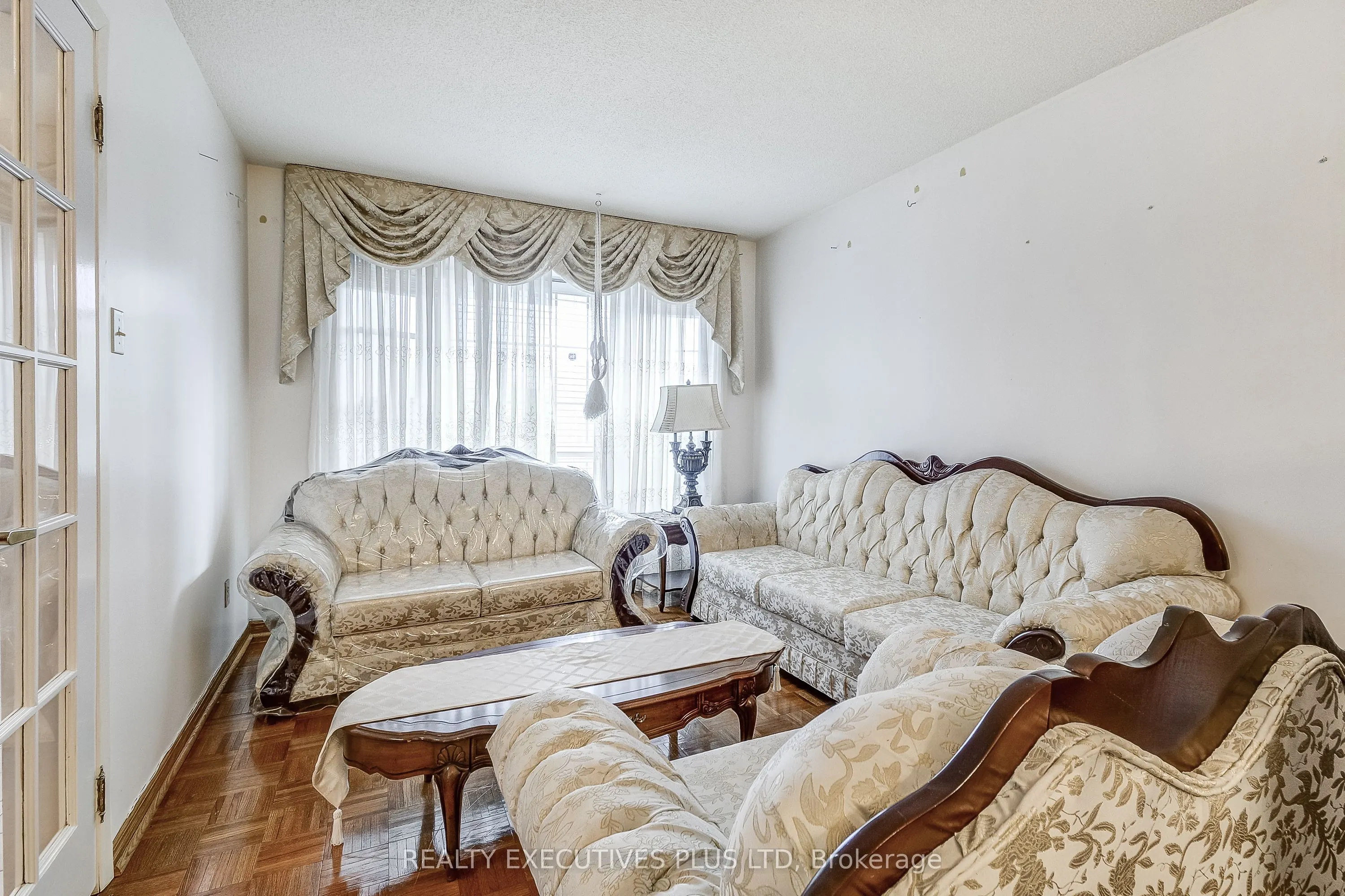 206 Vodden Street W