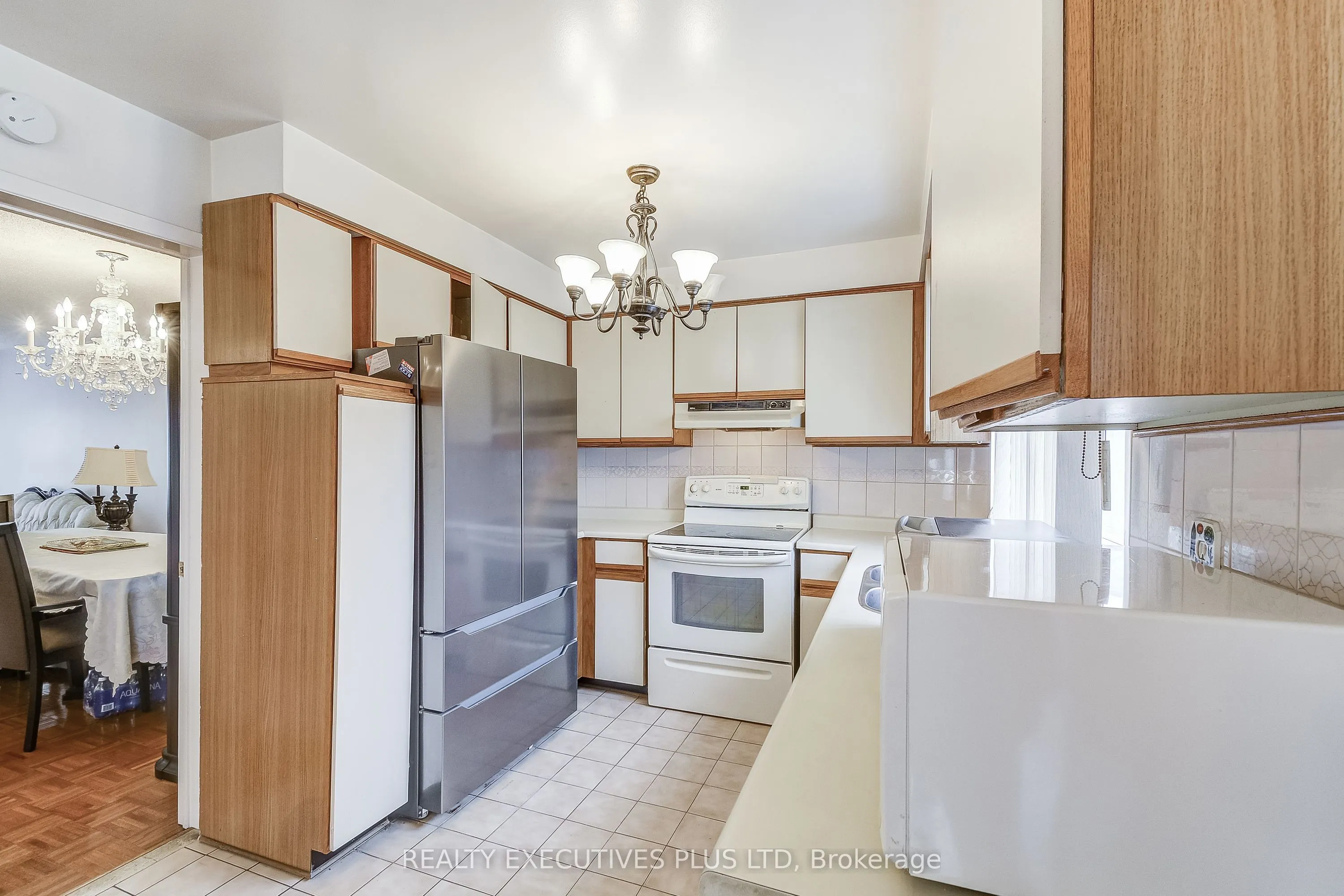 206 Vodden Street W