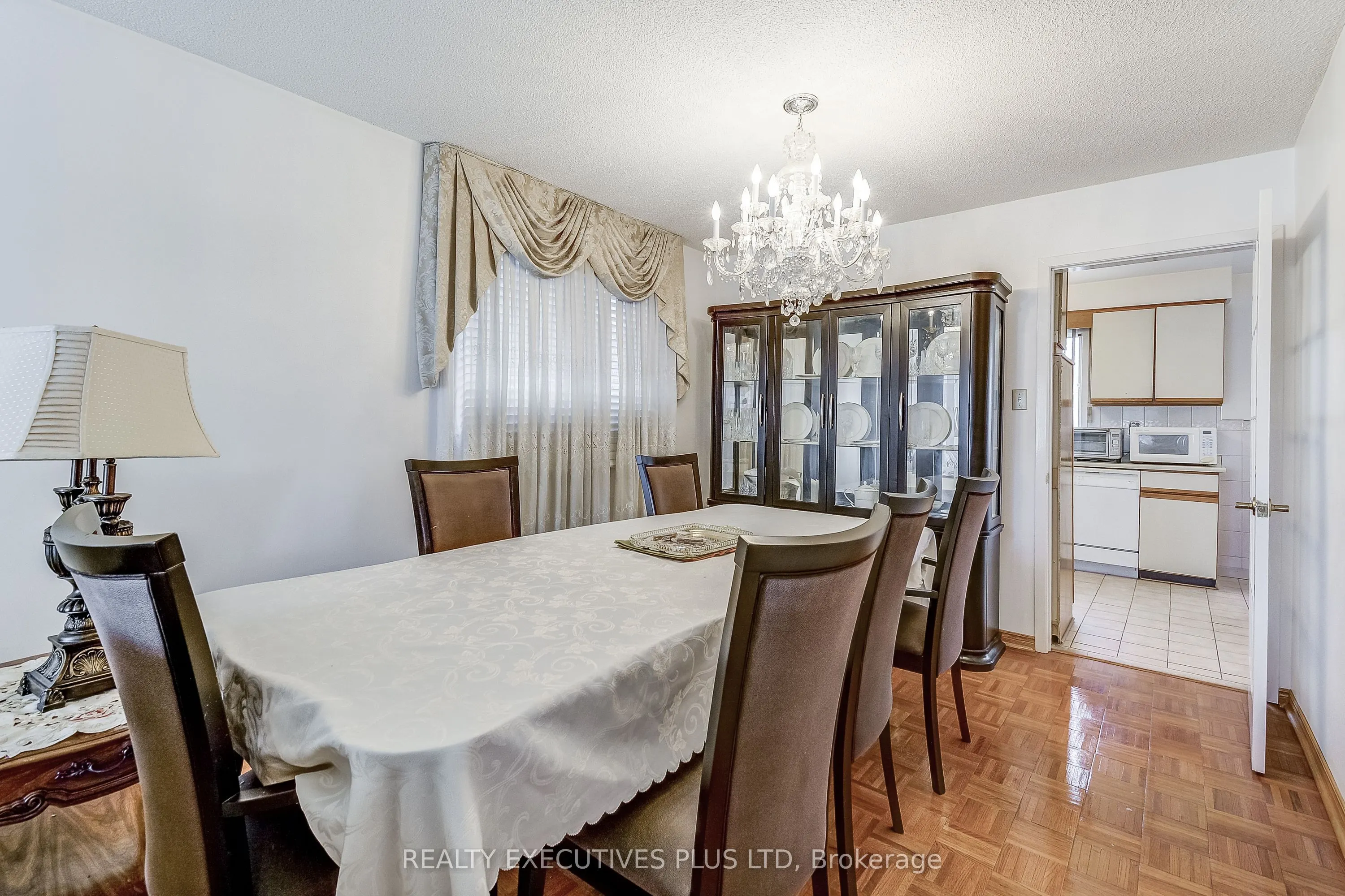 206 Vodden Street W