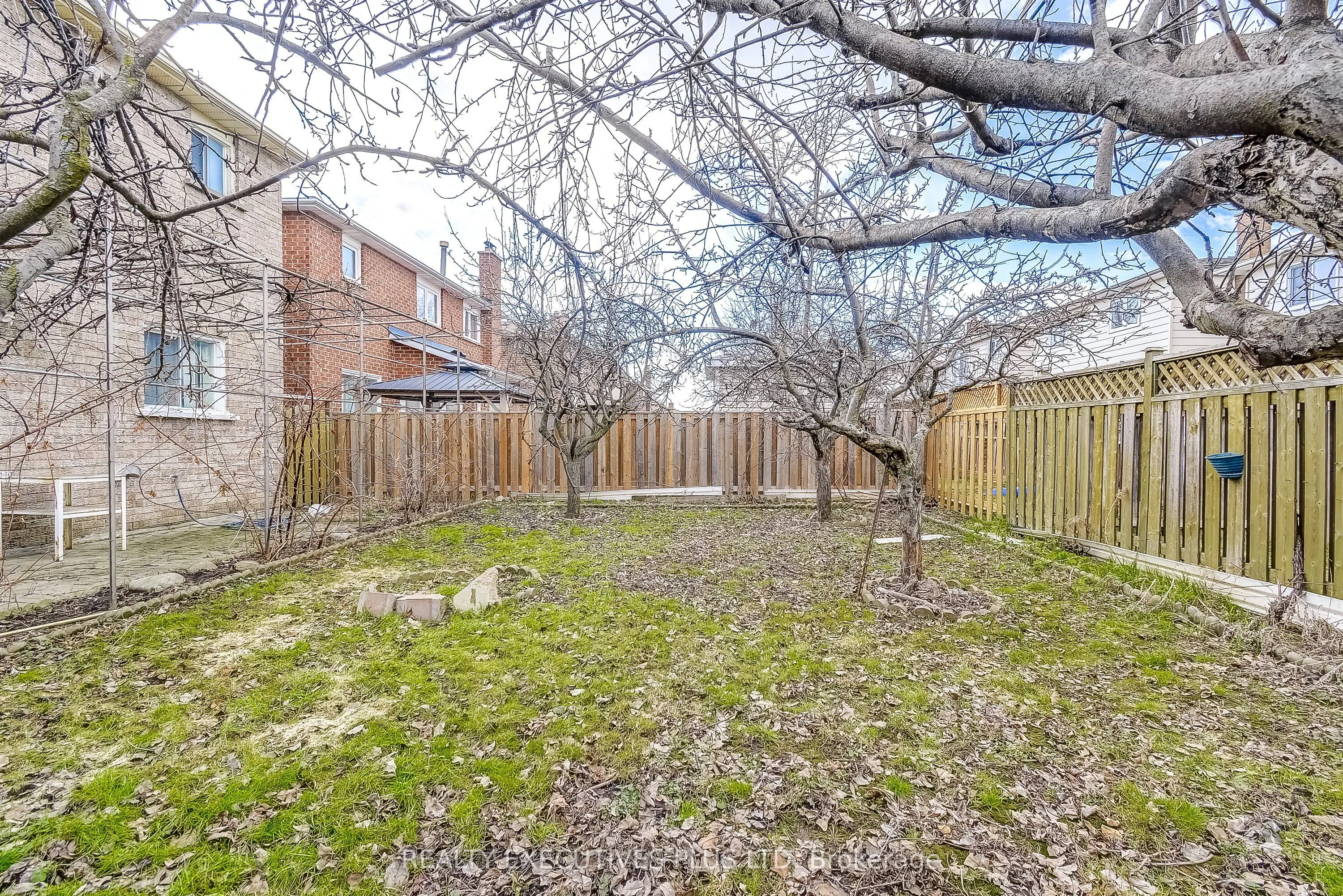 206 Vodden Street W