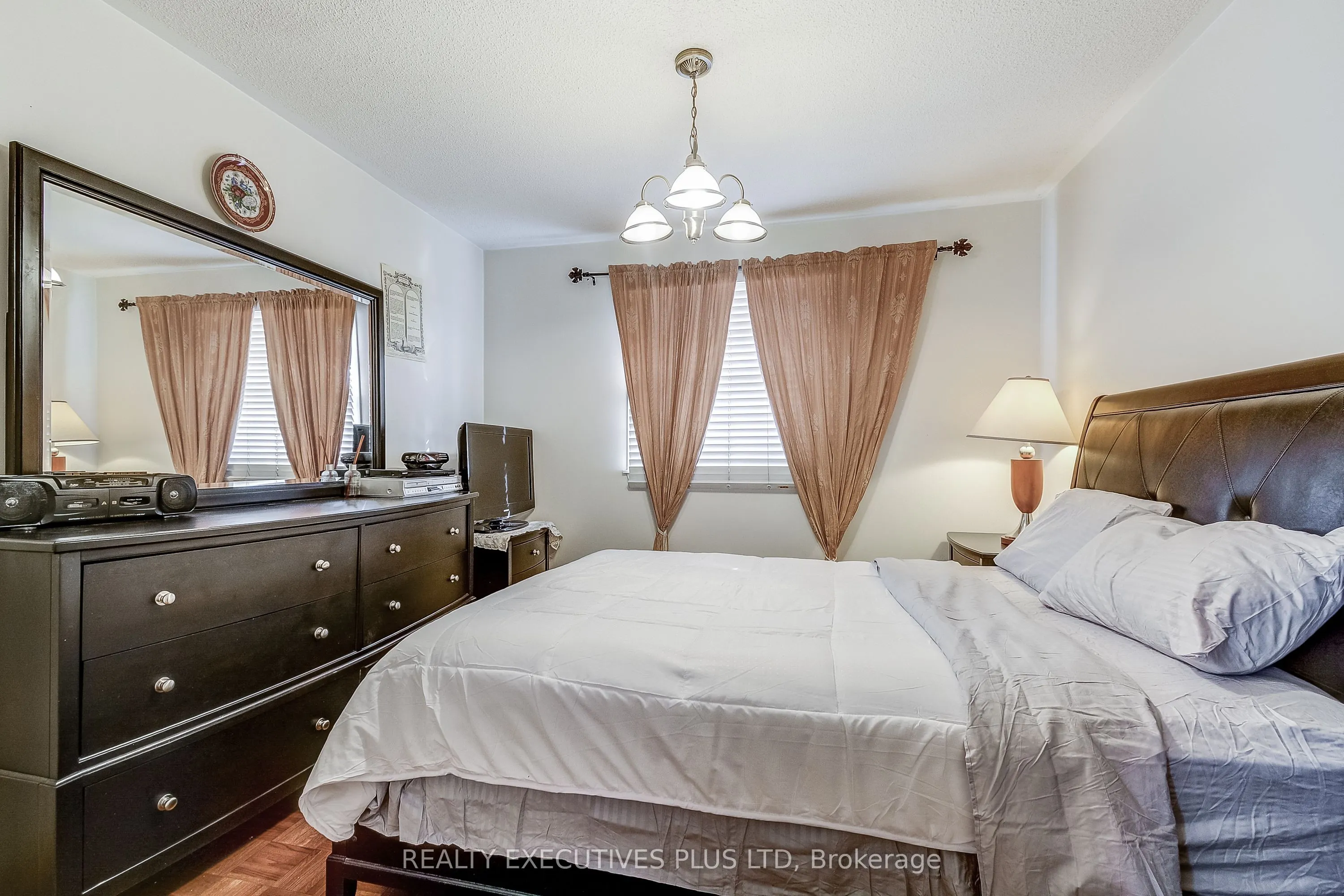 206 Vodden Street W