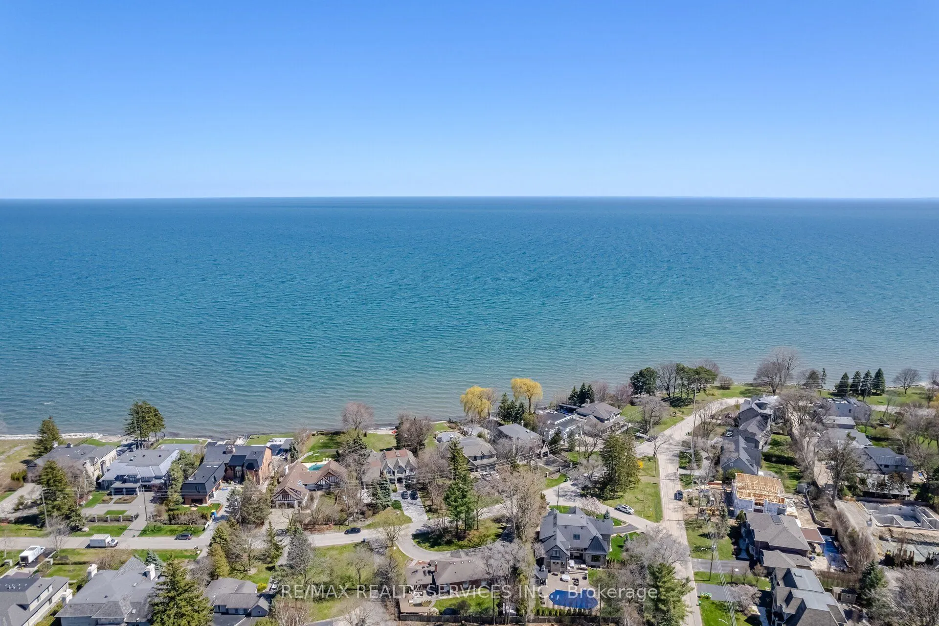 1607 Watersedge Road