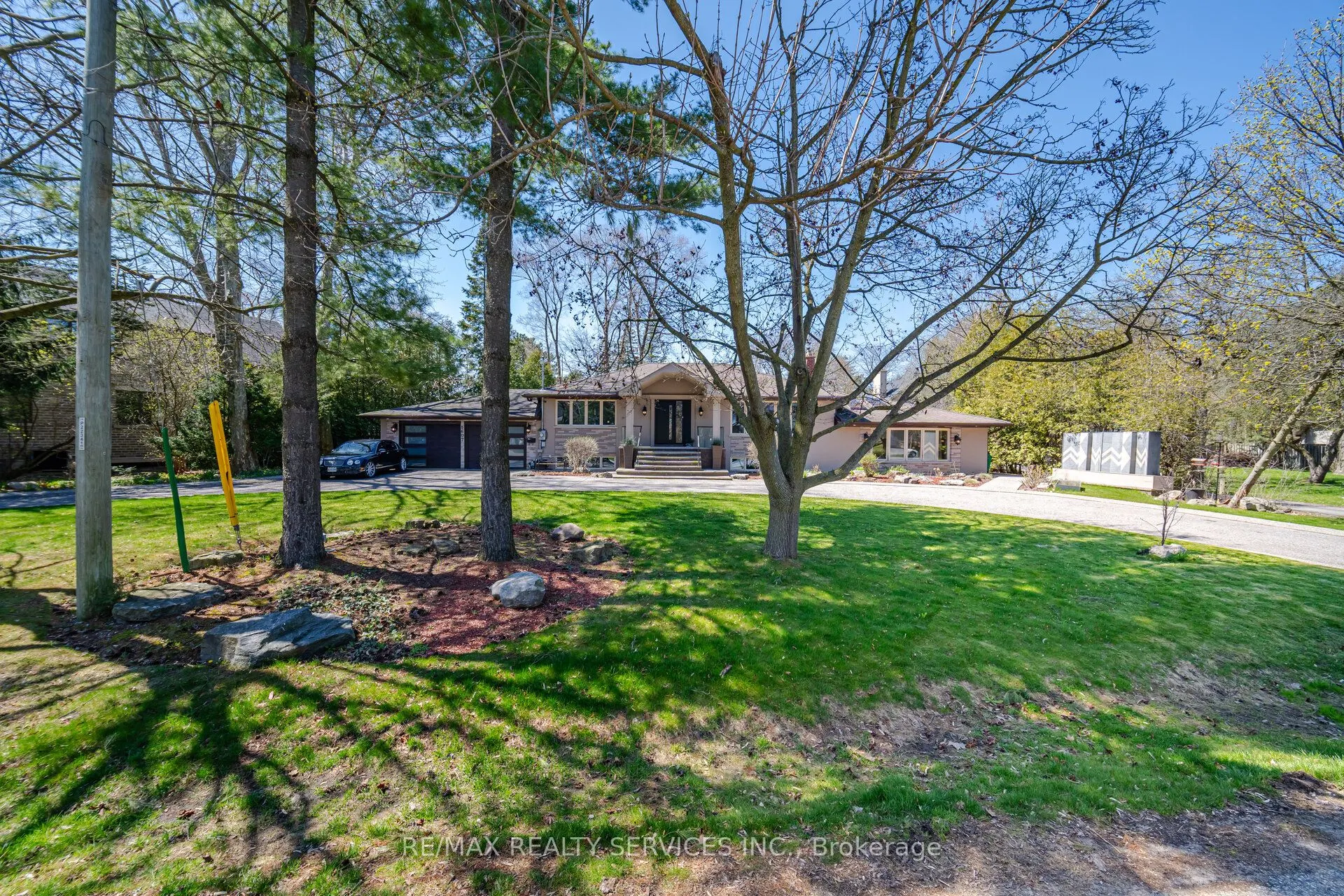 1607 Watersedge Road