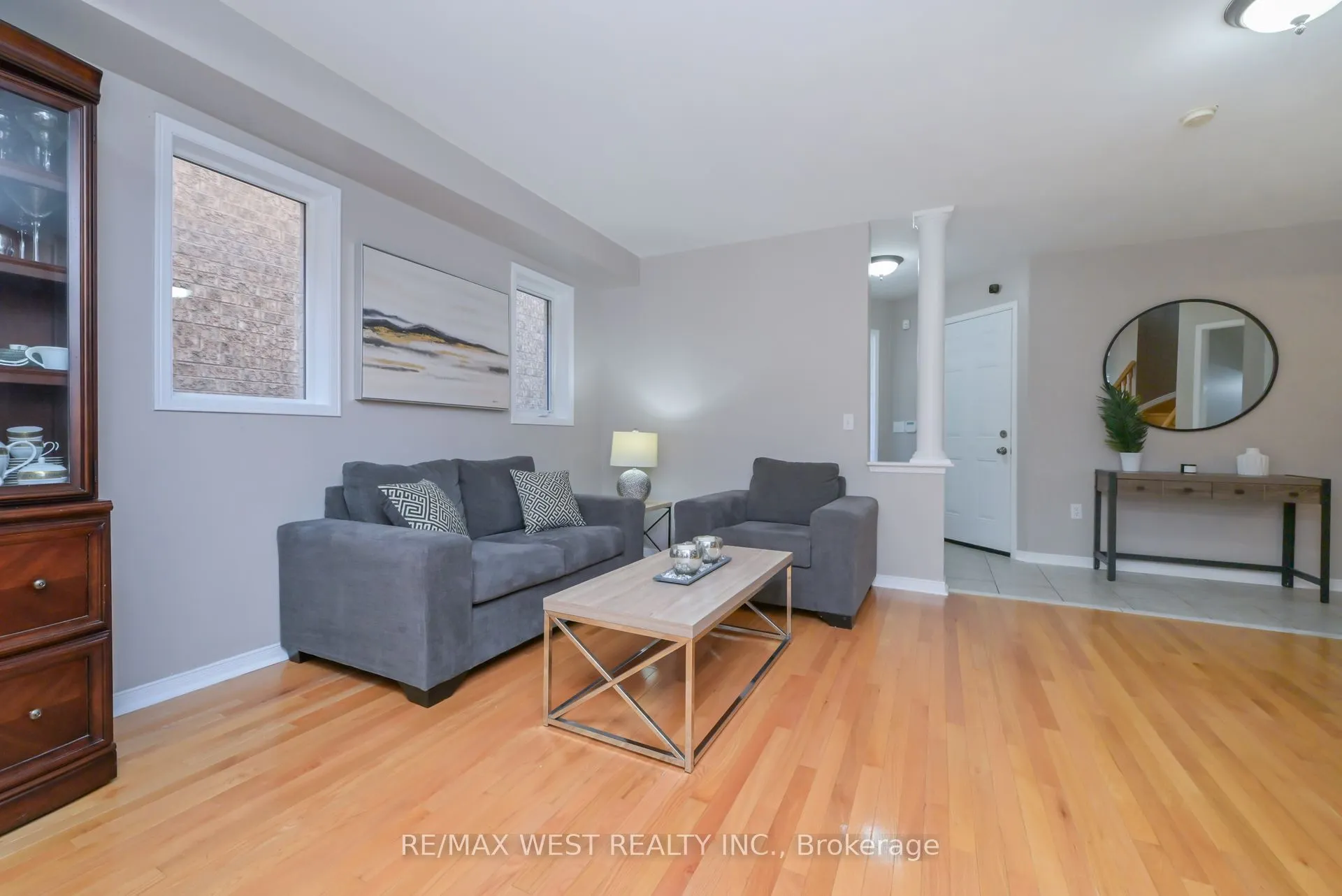 32 Crestridge Drive