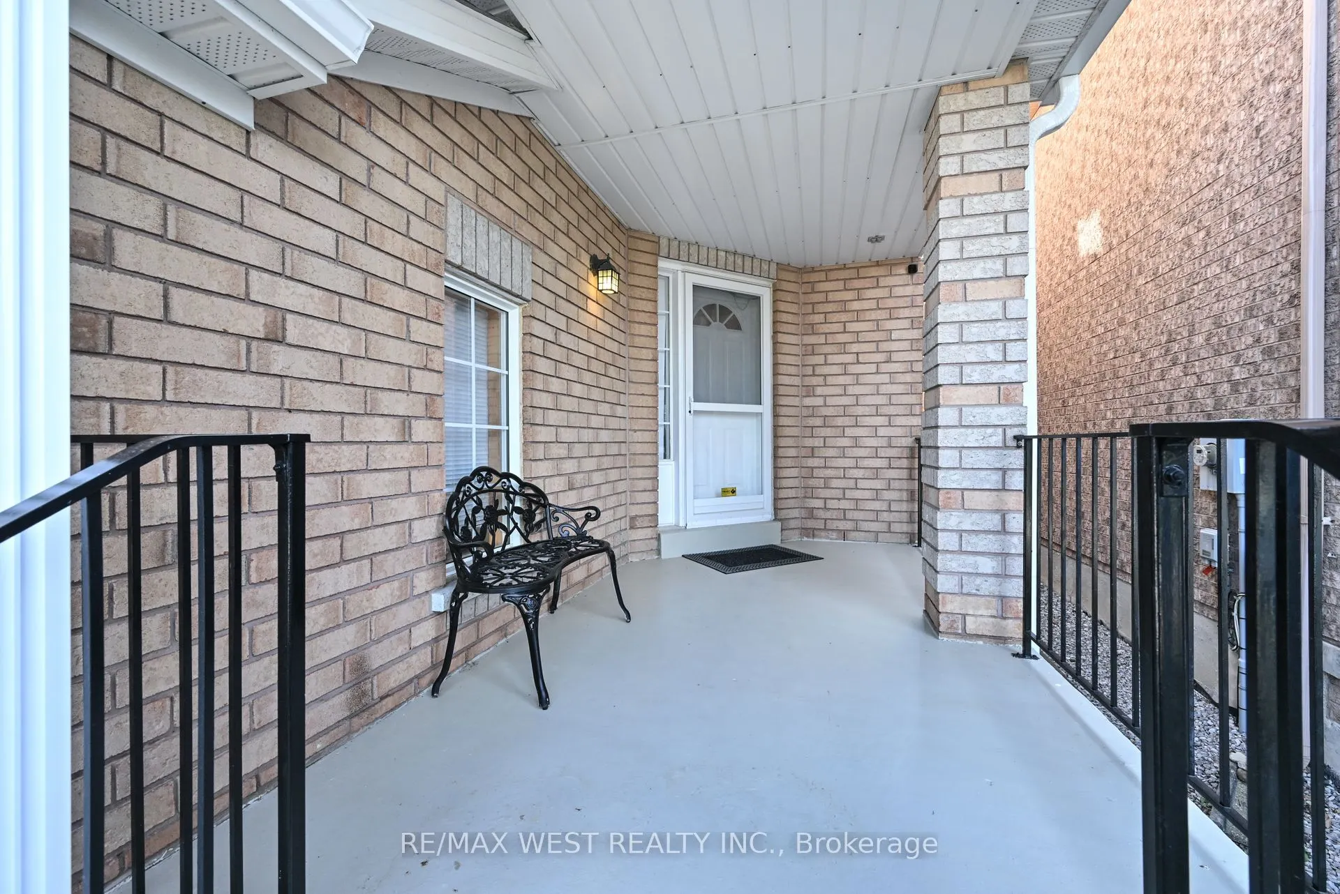 32 Crestridge Drive