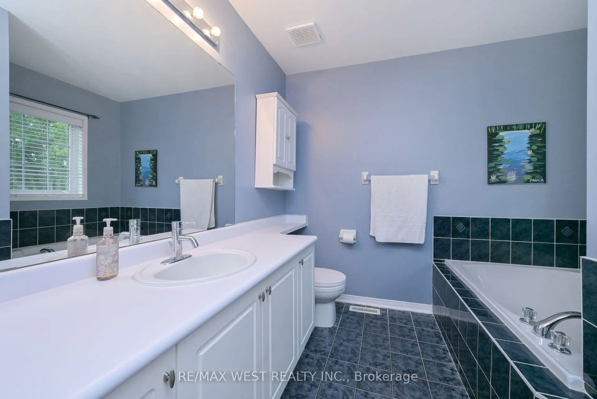 32 Crestridge Drive