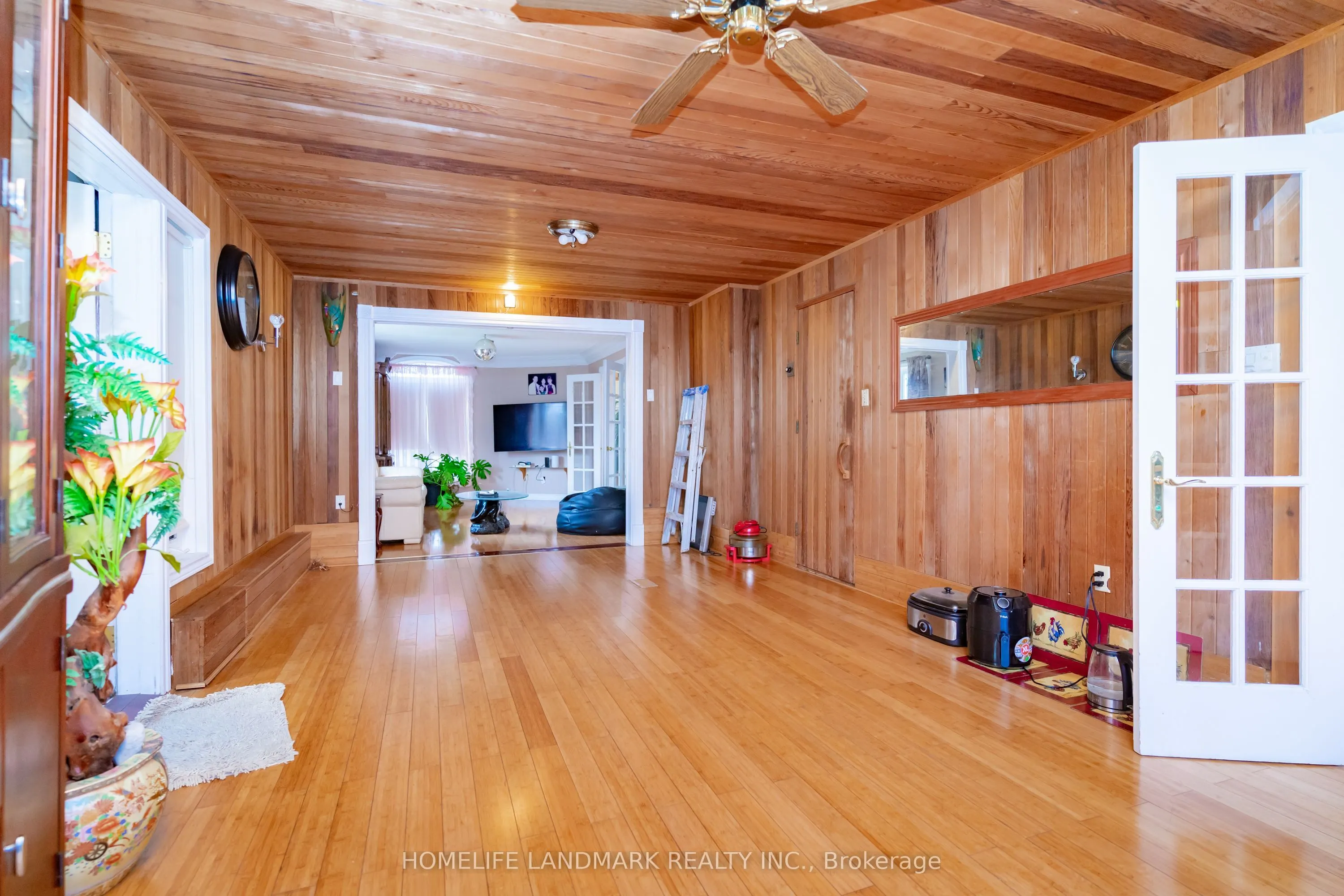 3211 Bloomfied Drive