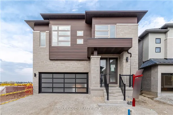 25 Duxbury Road