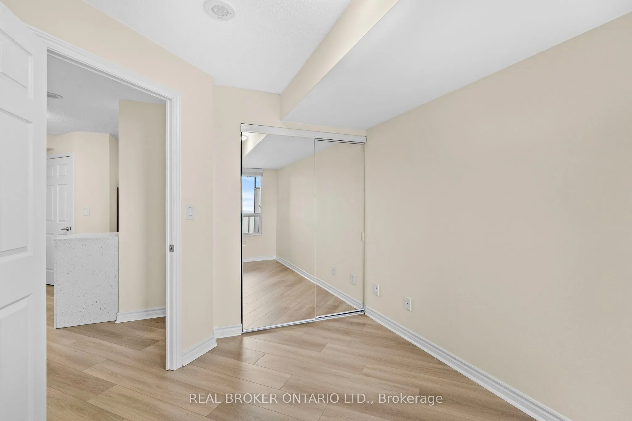 3888 Duke Of York Boulevard, #2530
