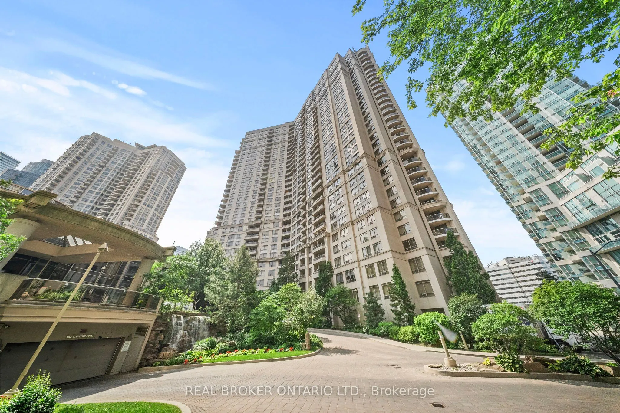 3888 Duke Of York Boulevard, #2530