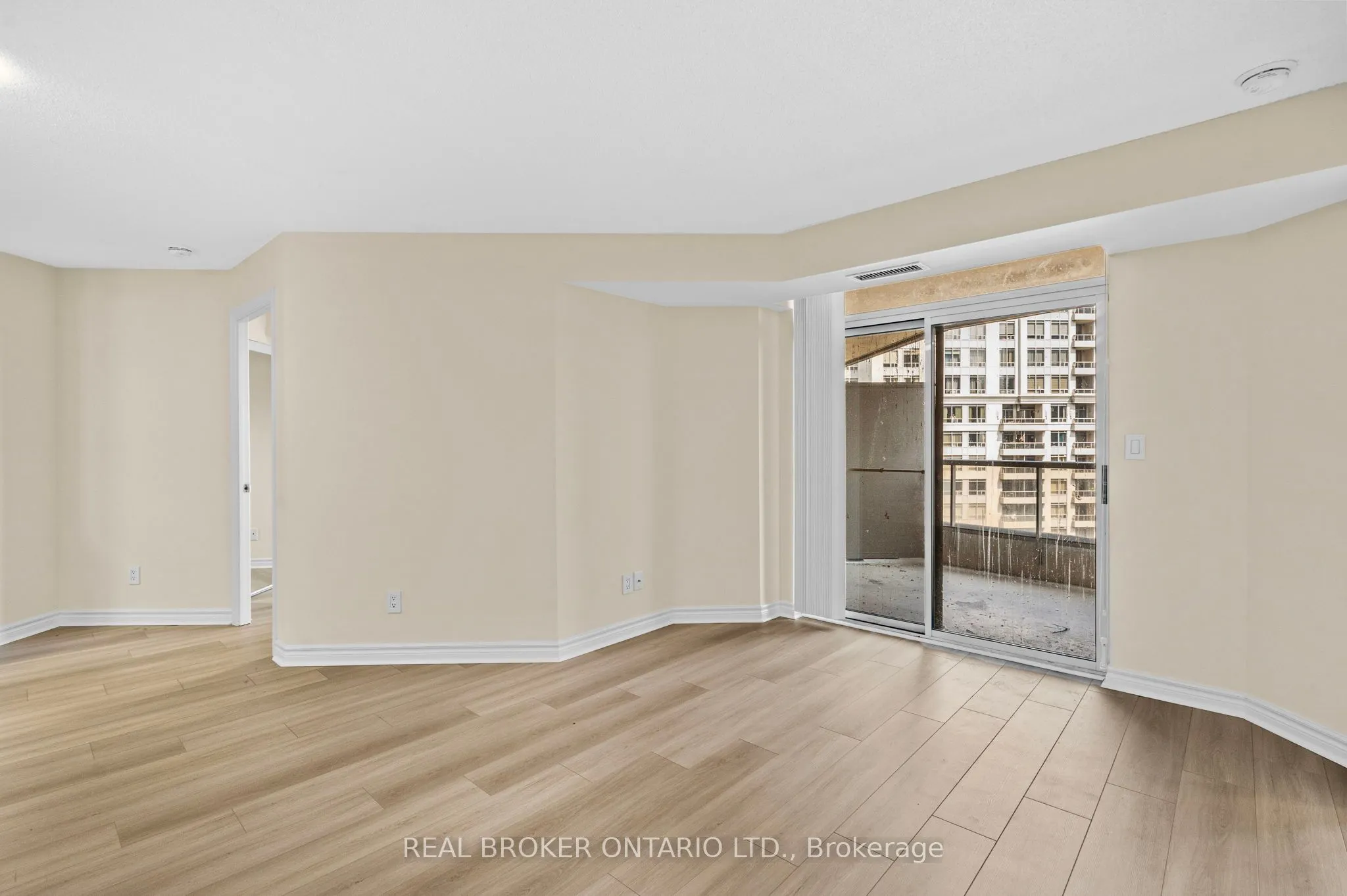 3888 Duke Of York Boulevard, #2530
