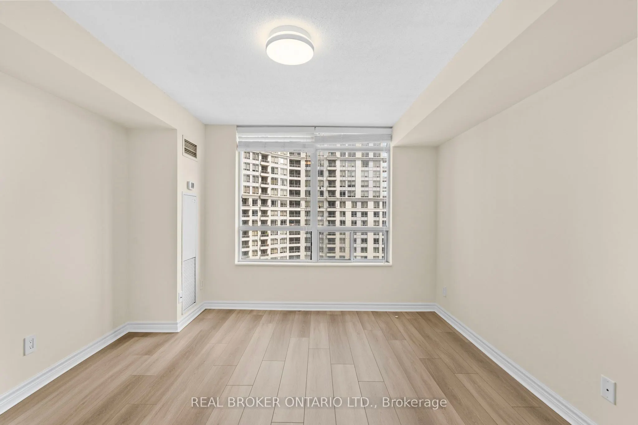 3888 Duke Of York Boulevard, #2530