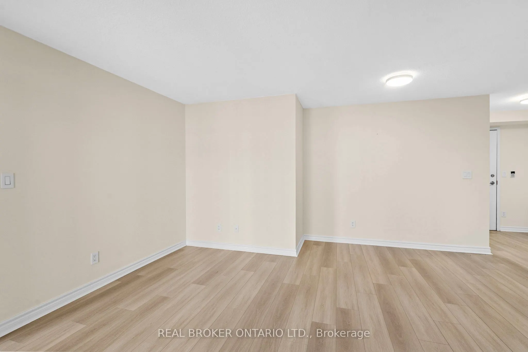 3888 Duke Of York Boulevard, #2530