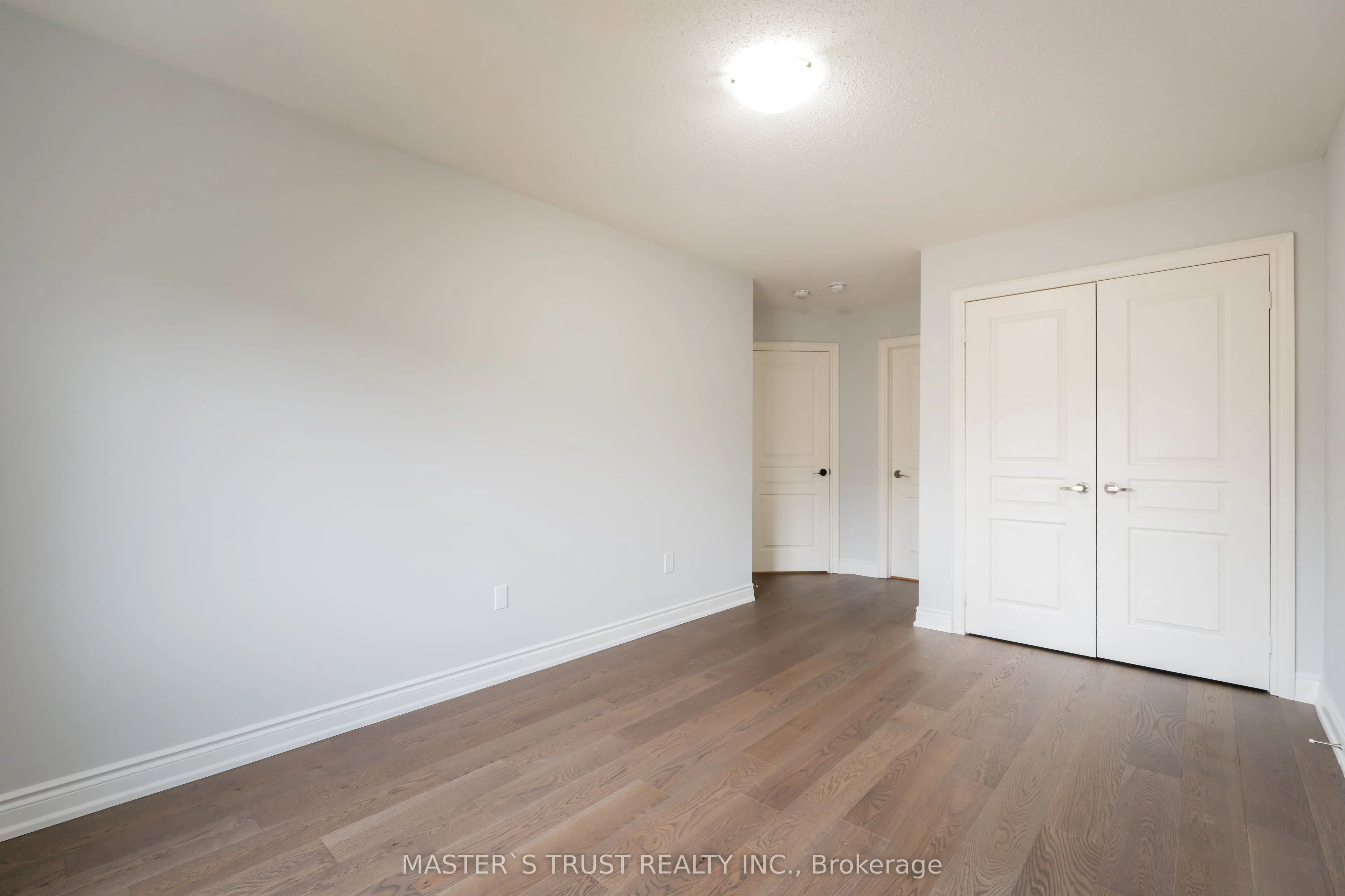 1562 Leger Way