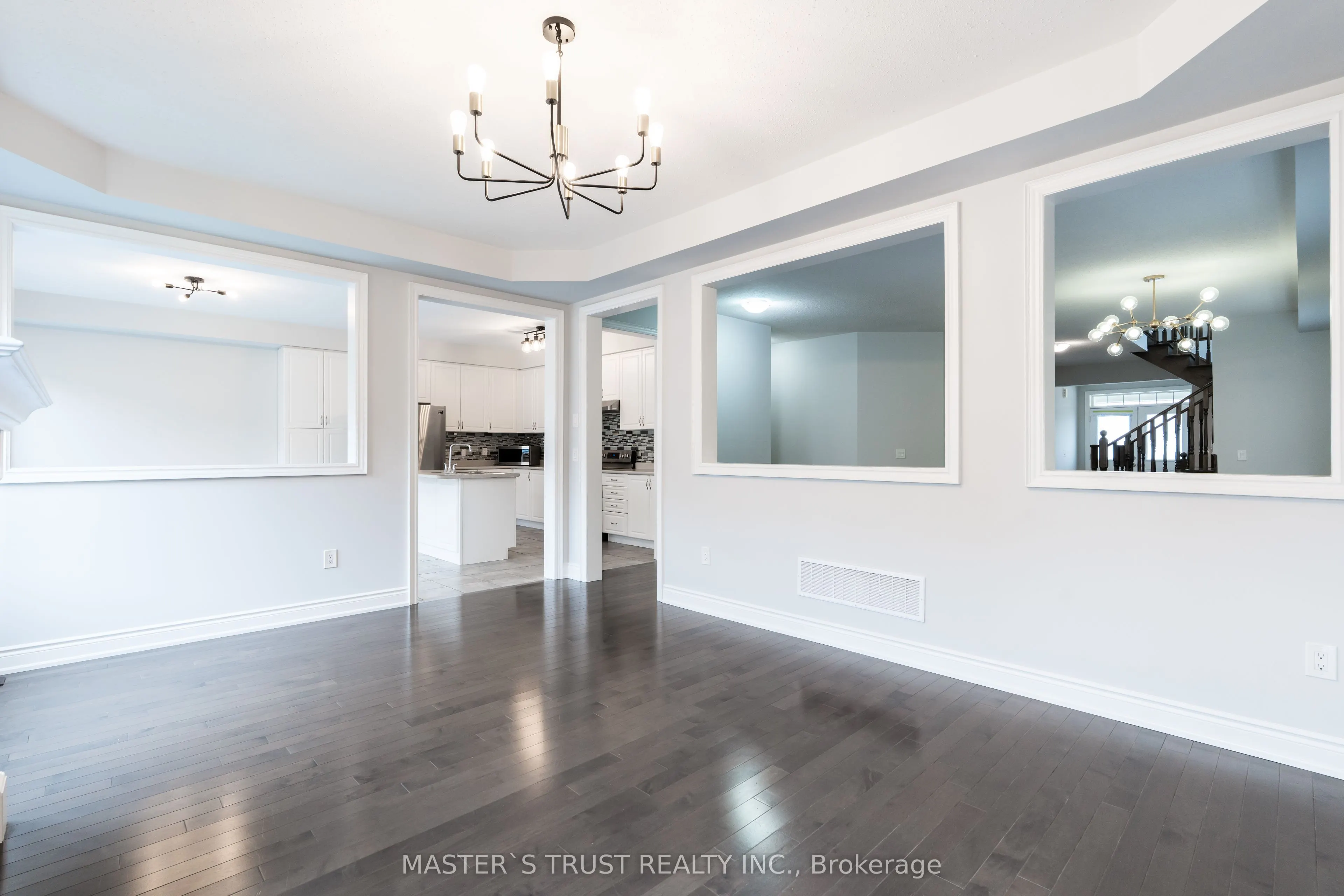 1562 Leger Way