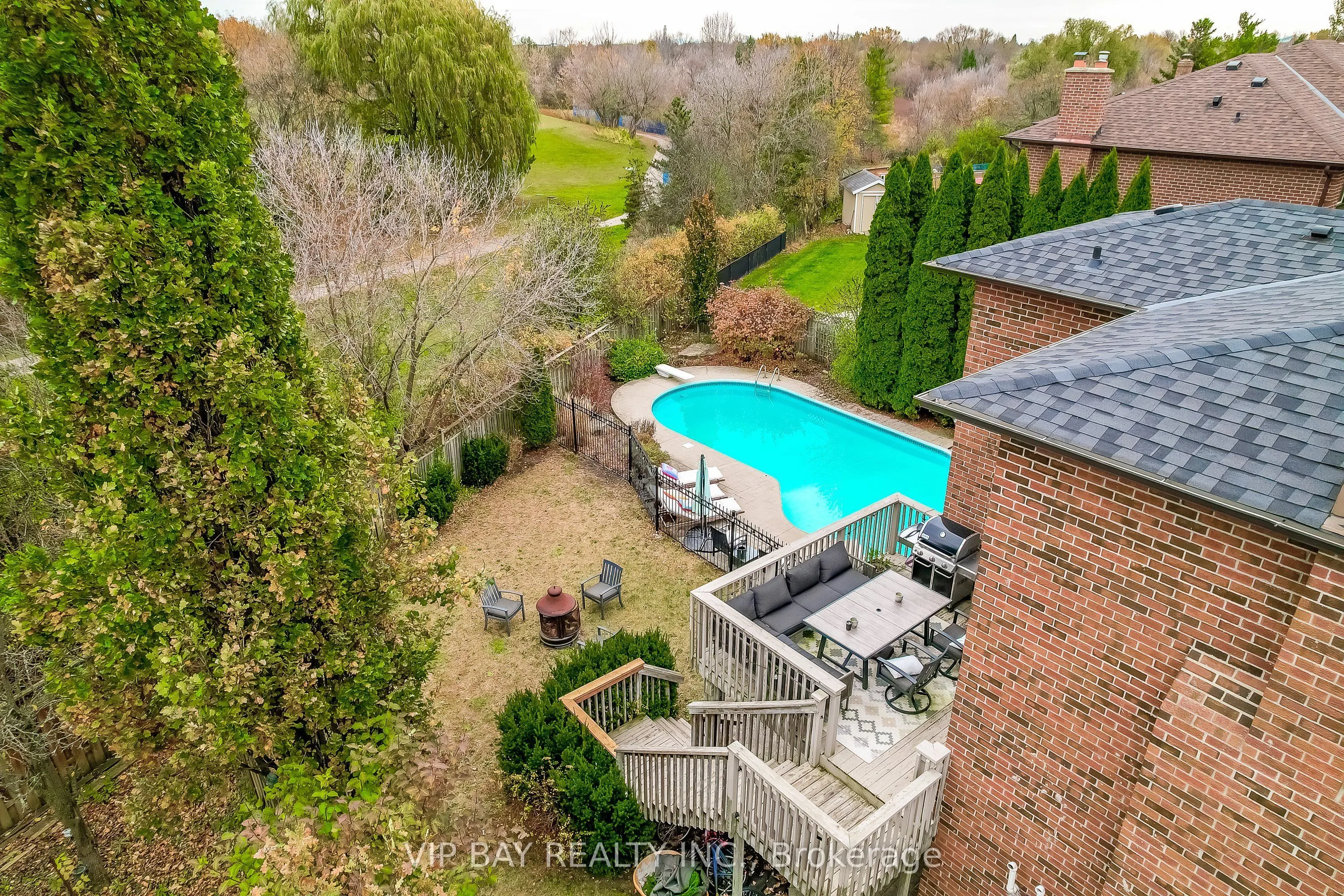 40 Dawnridge Trail