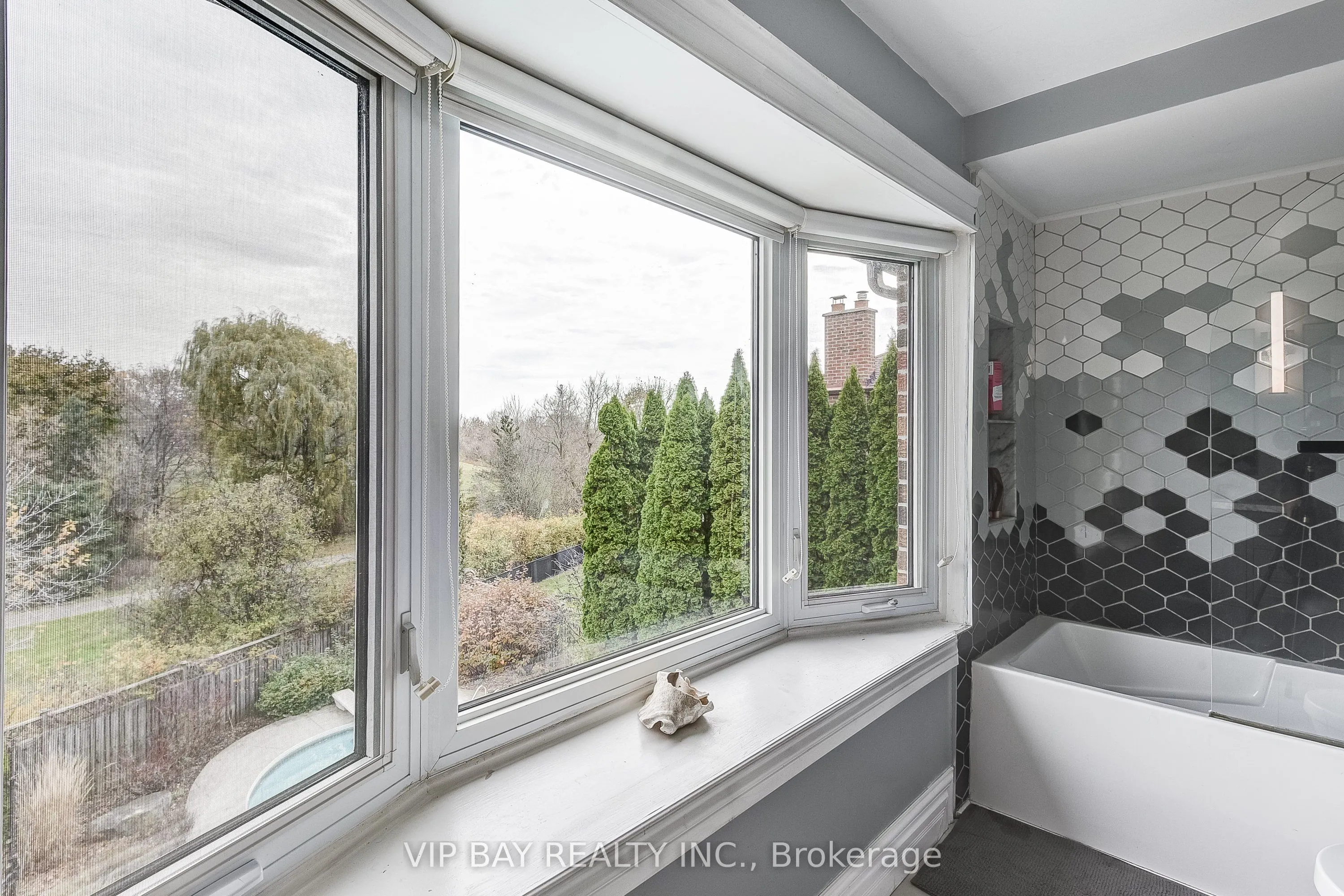 40 Dawnridge Trail