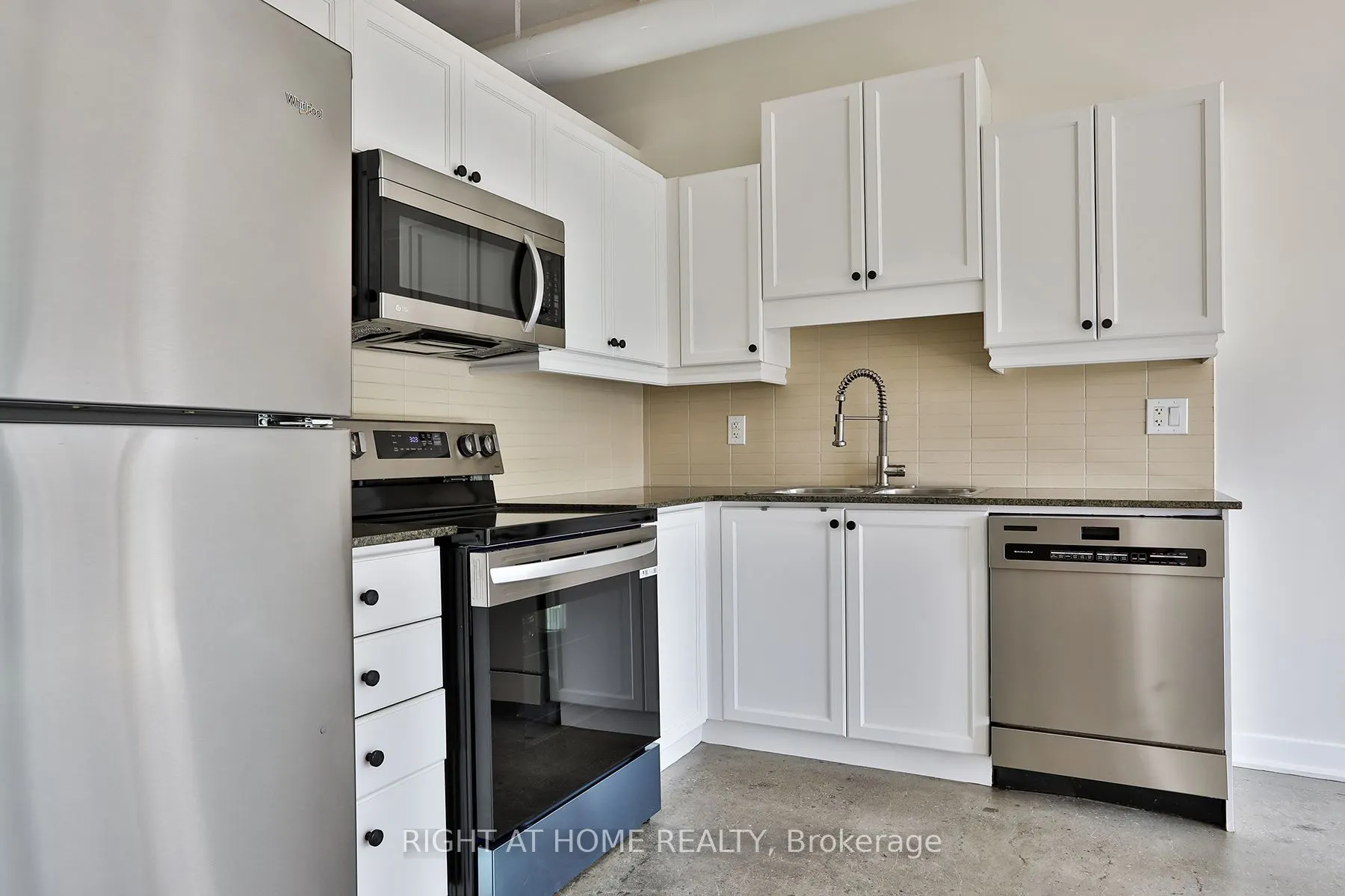 2 Fieldway Road, #313