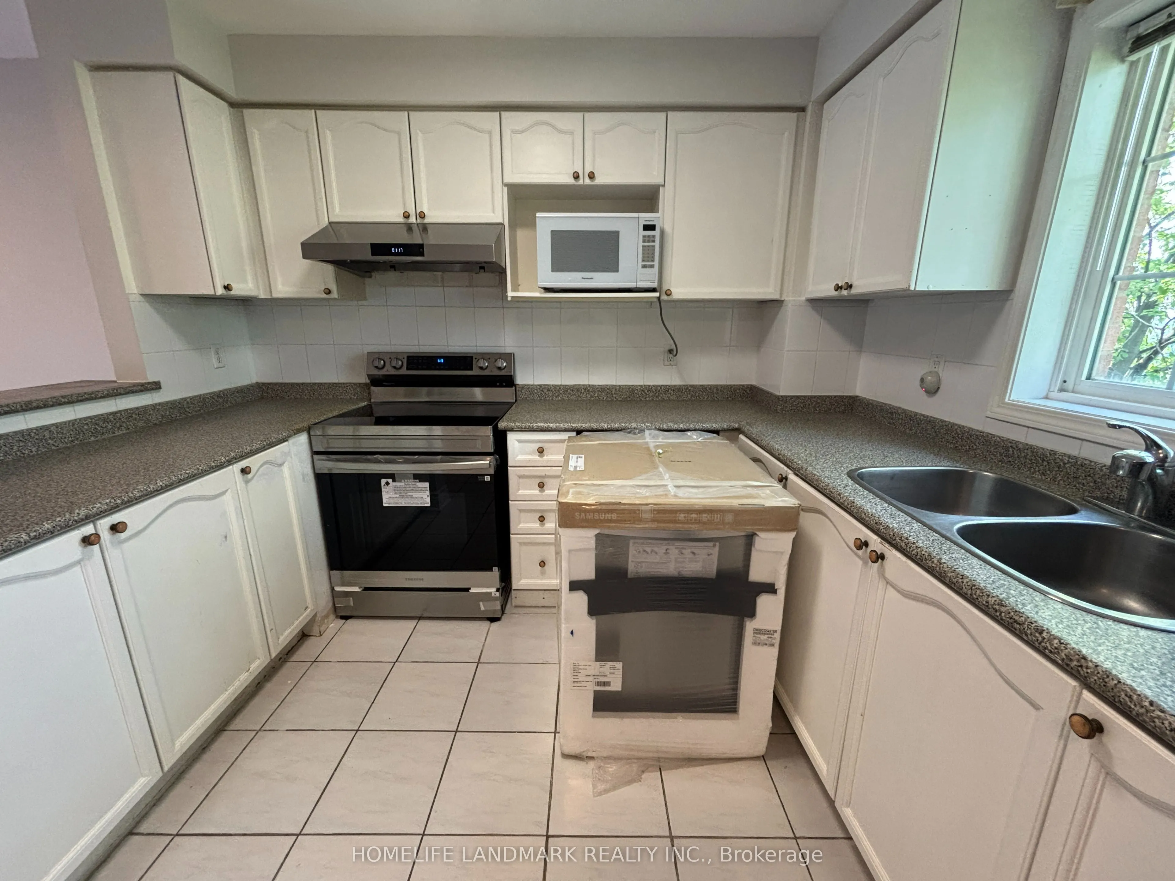 4950 Rathkeale Road, #05