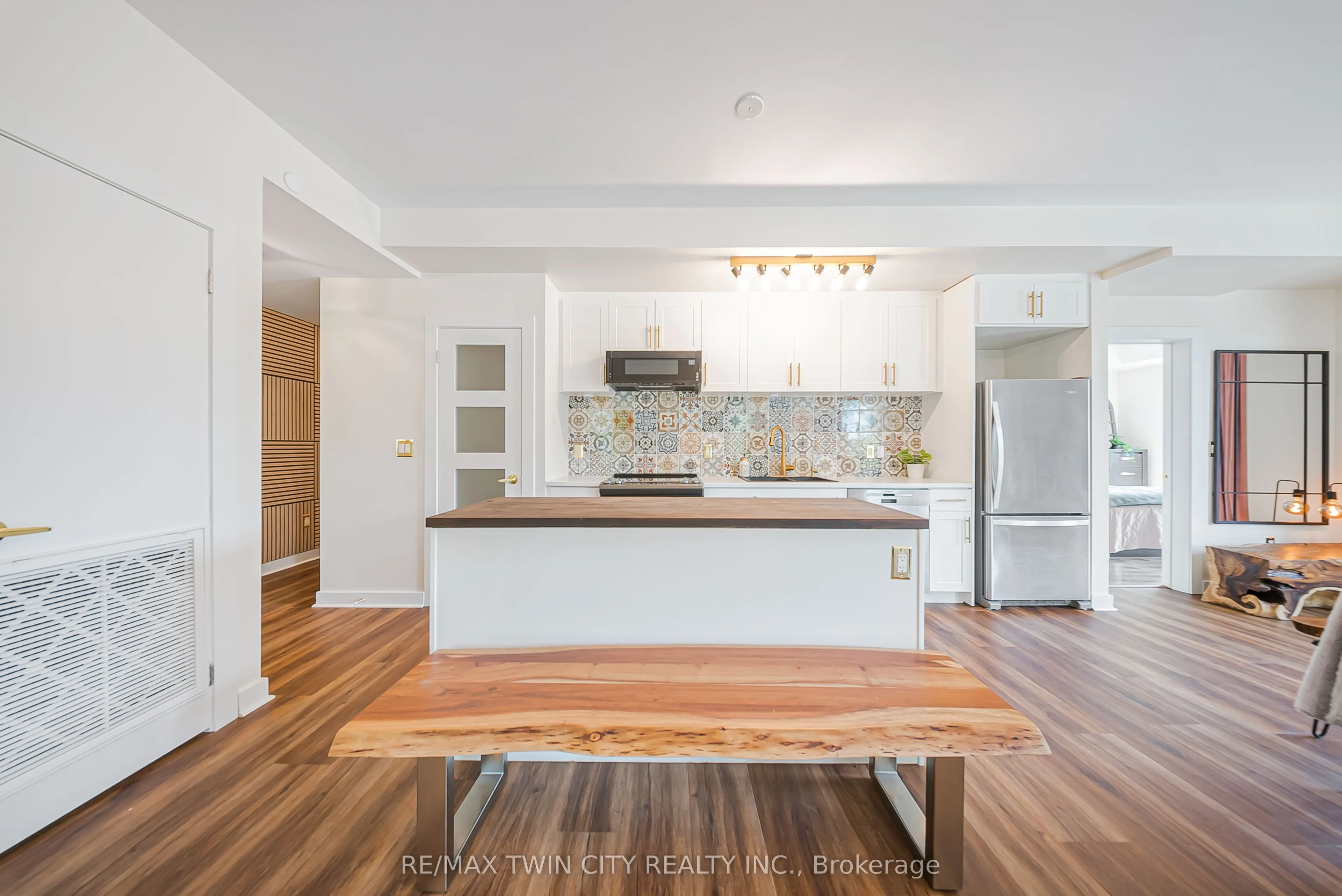 168 SABINA Drive, #214