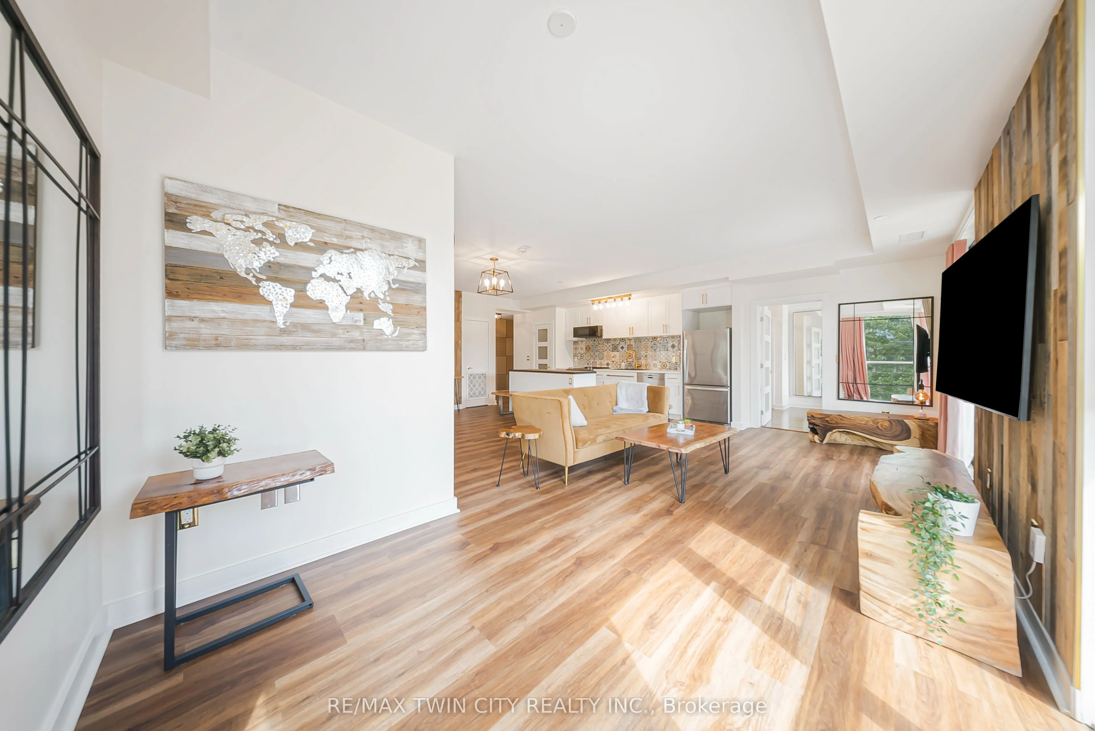 168 SABINA Drive, #214