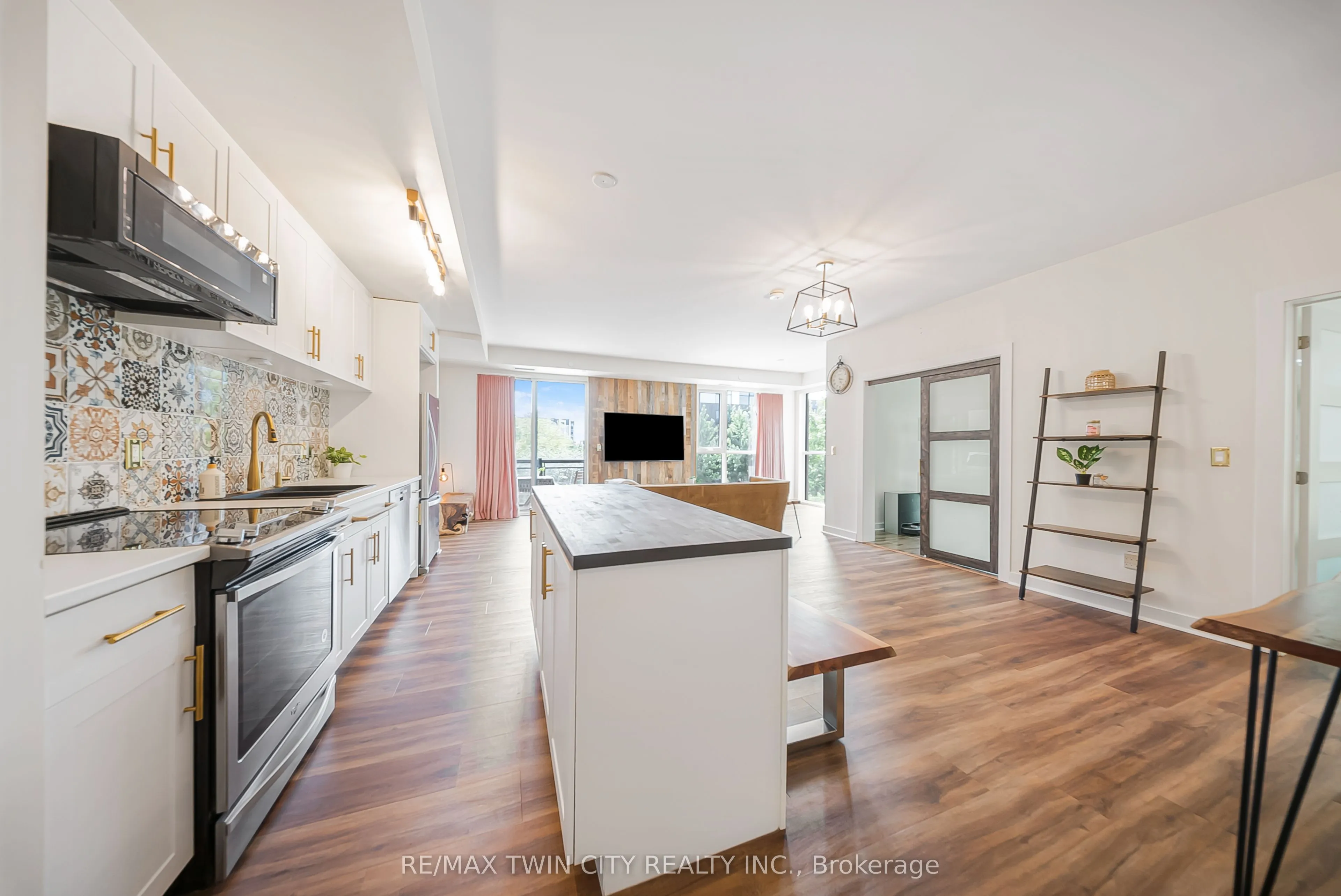168 SABINA Drive, #214