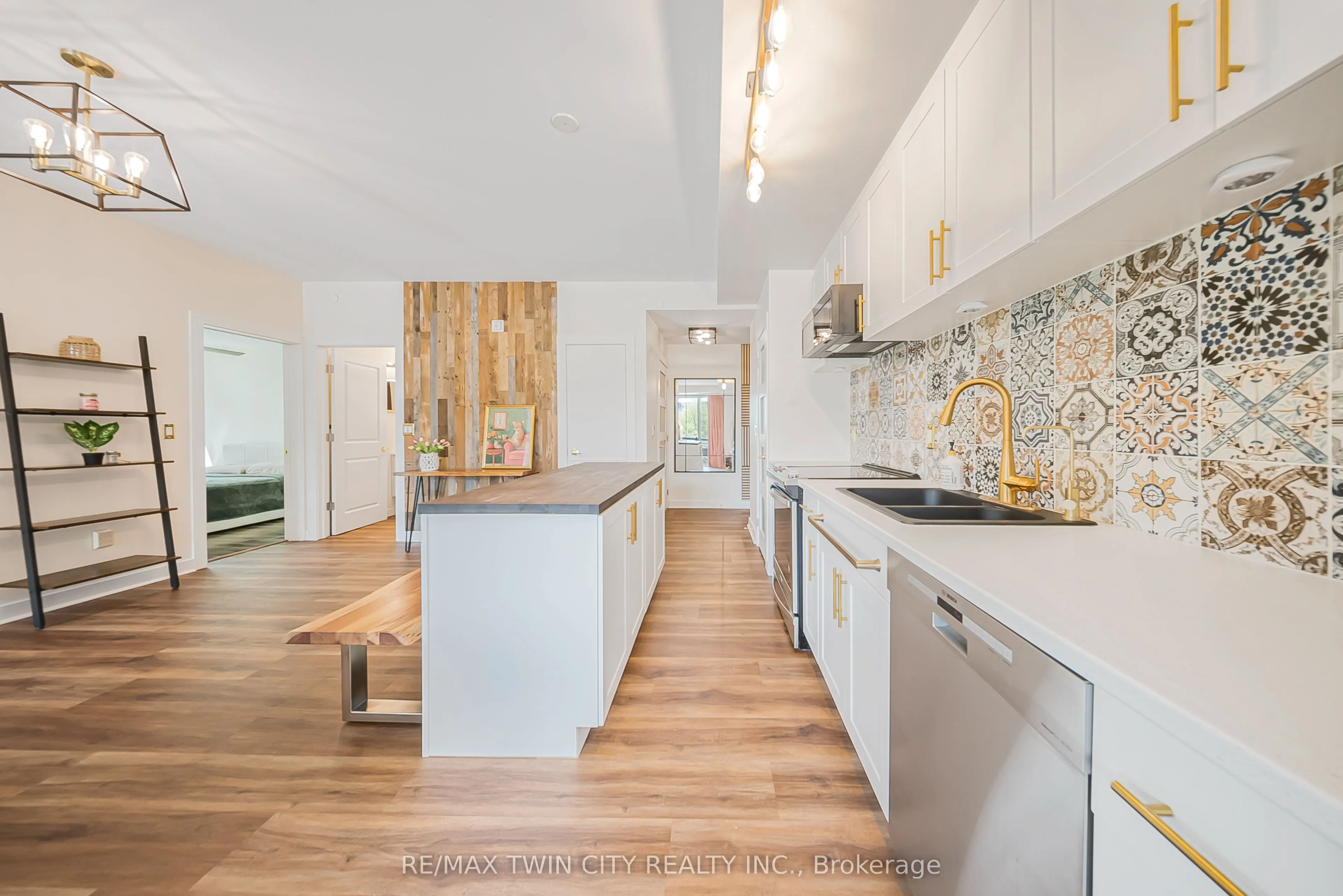 168 SABINA Drive, #214