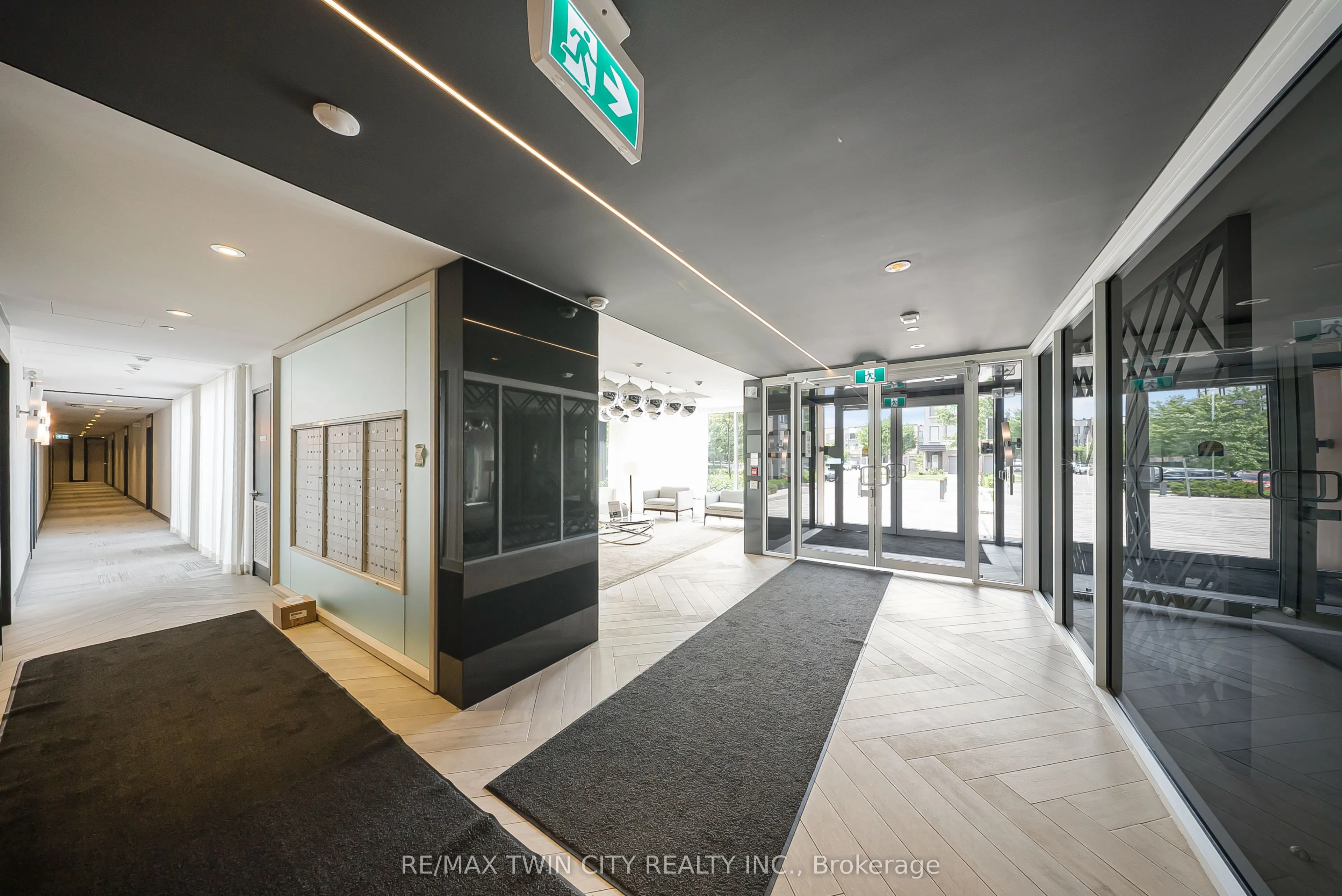 168 SABINA Drive, #214