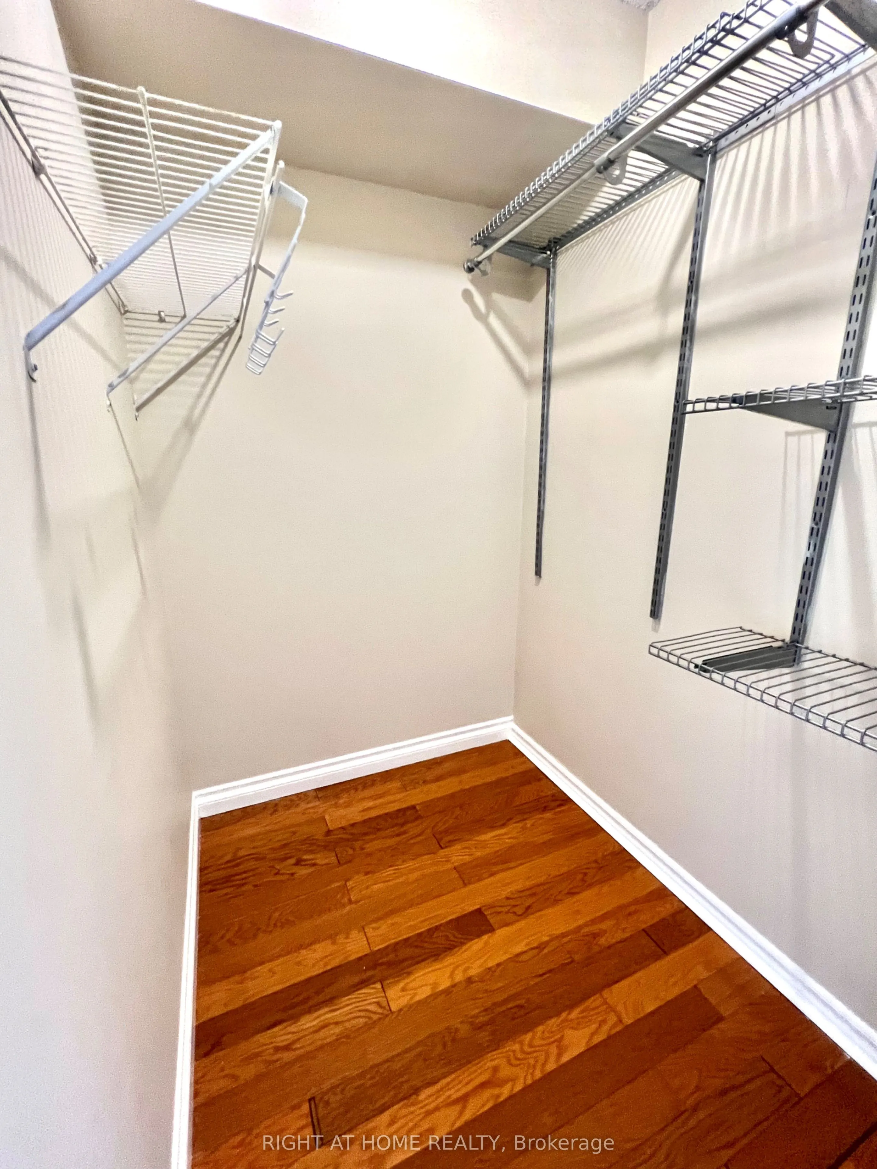 135 Hillcrest Avenue, #1507