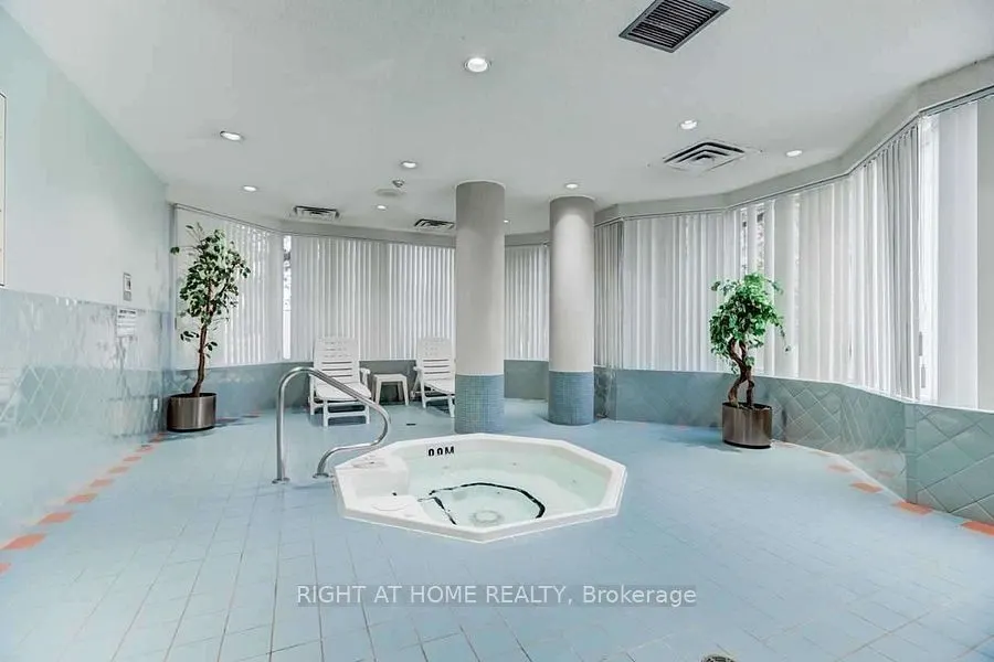 135 Hillcrest Avenue, #1507