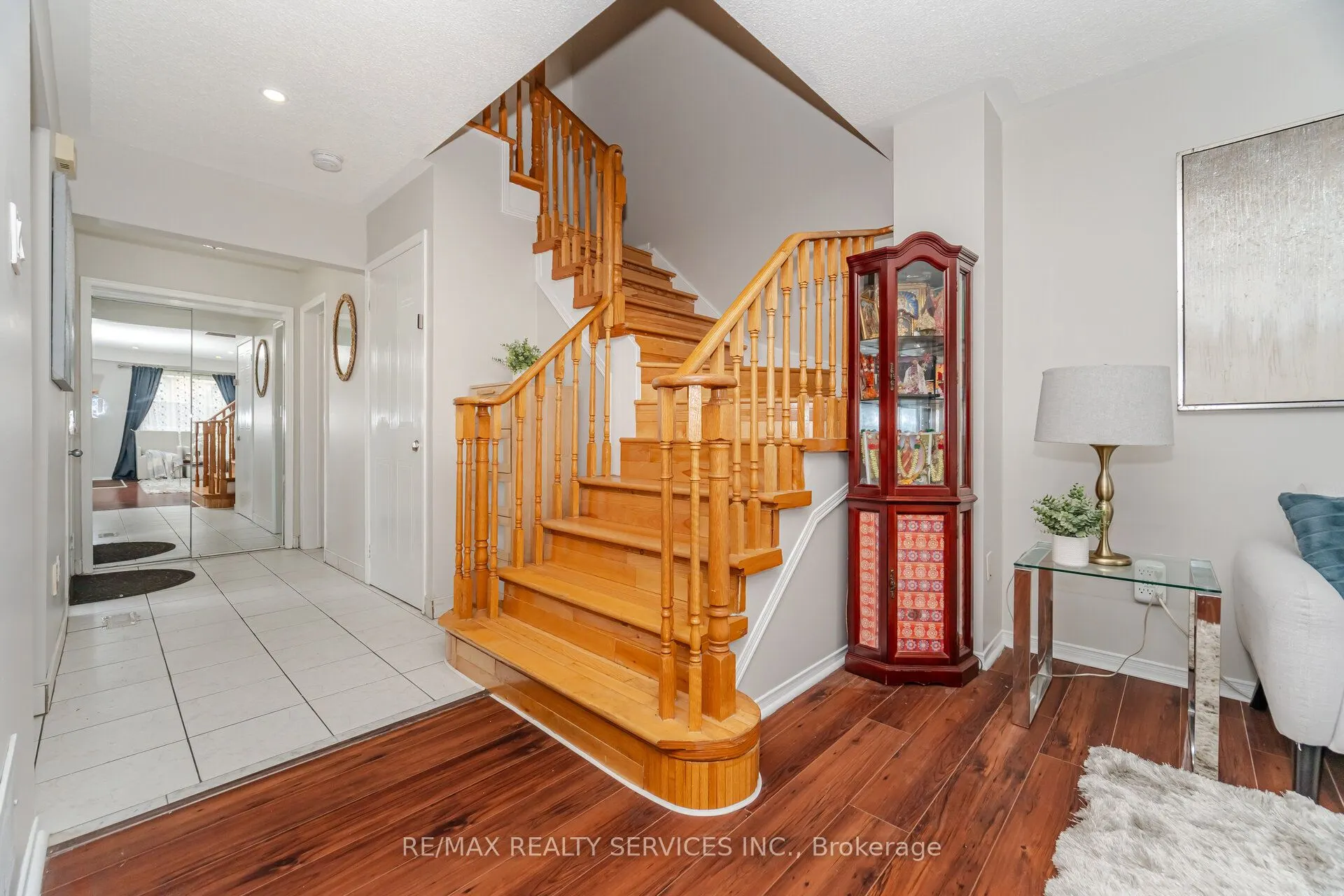 16 Vivians Crescent