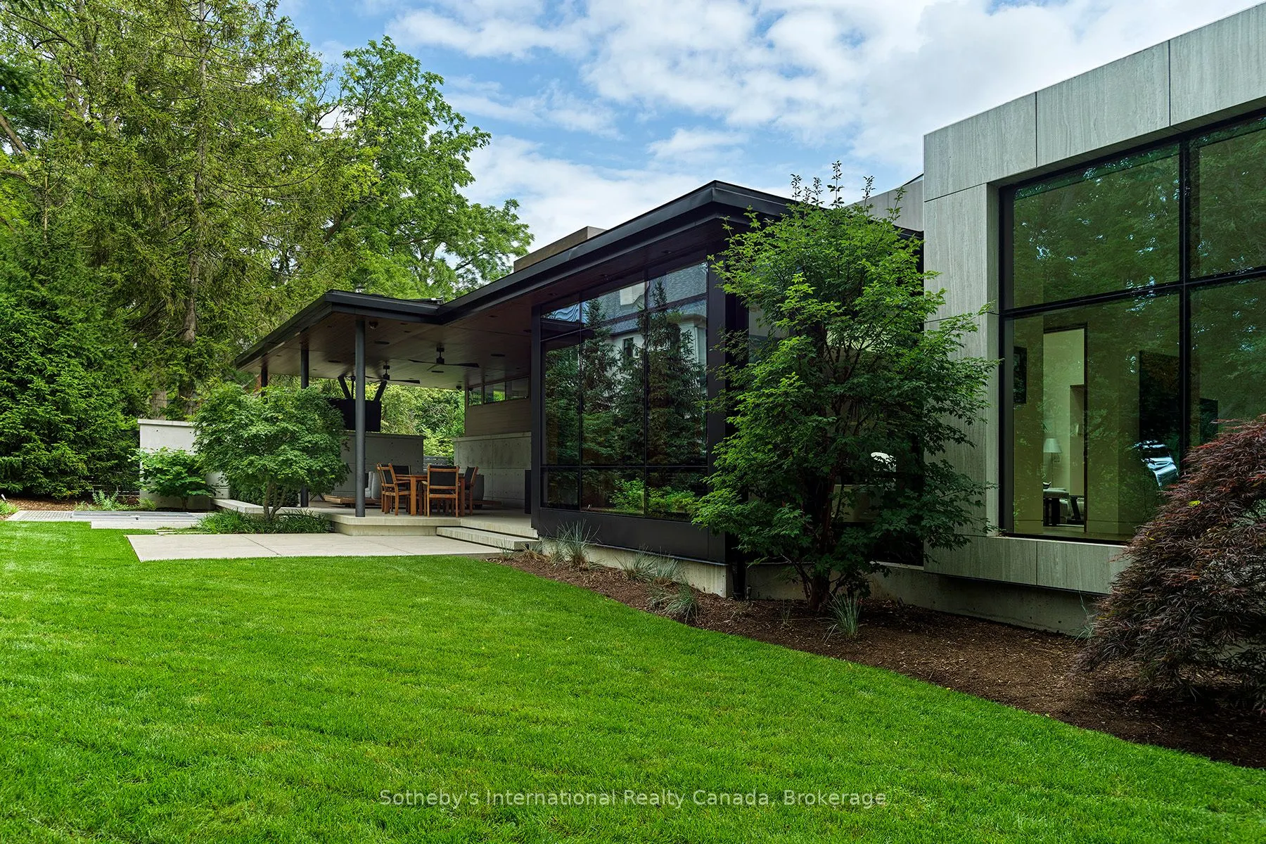 116 Chartwell Road