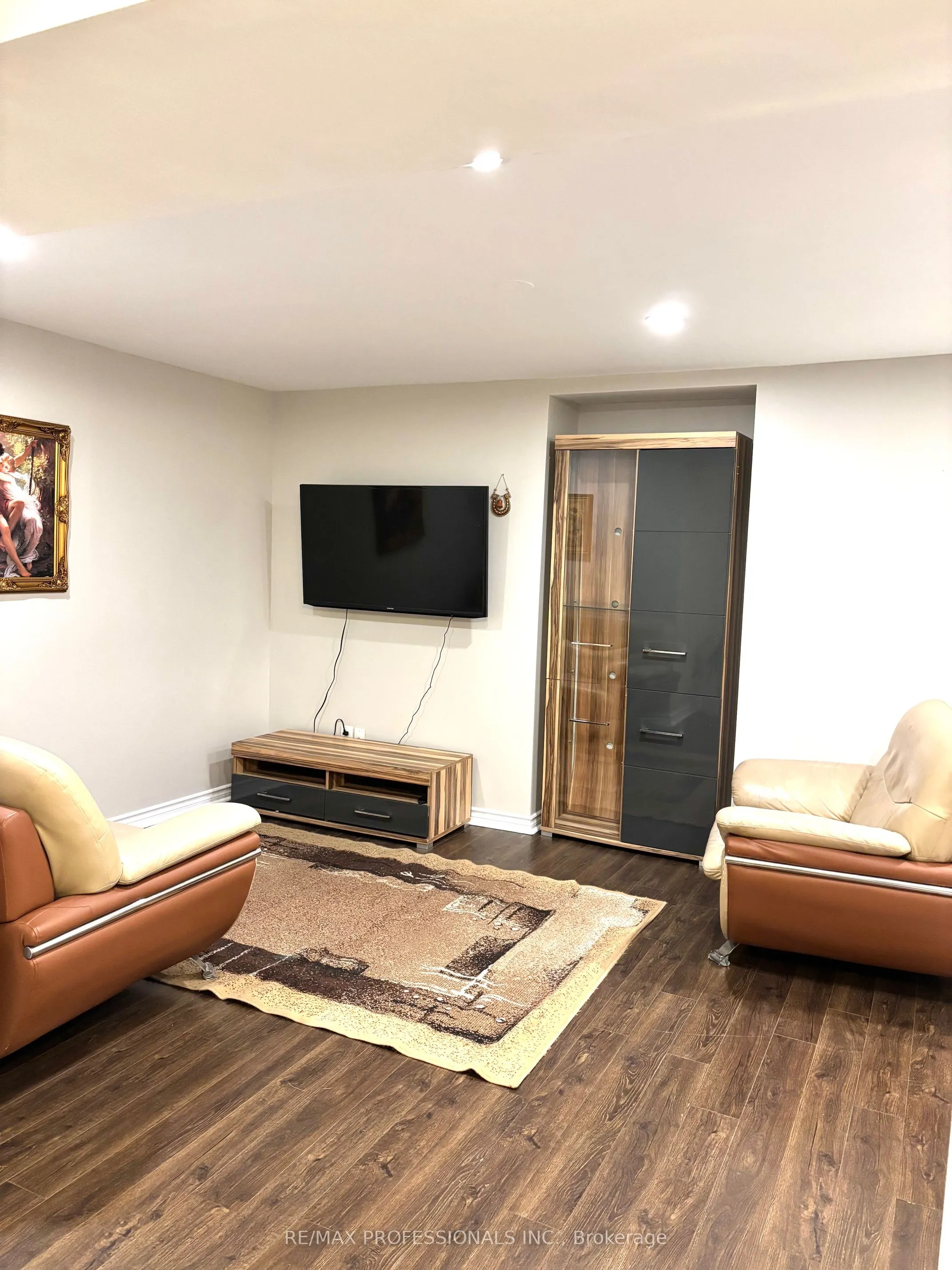 4050 Molly Avenue, #Basement