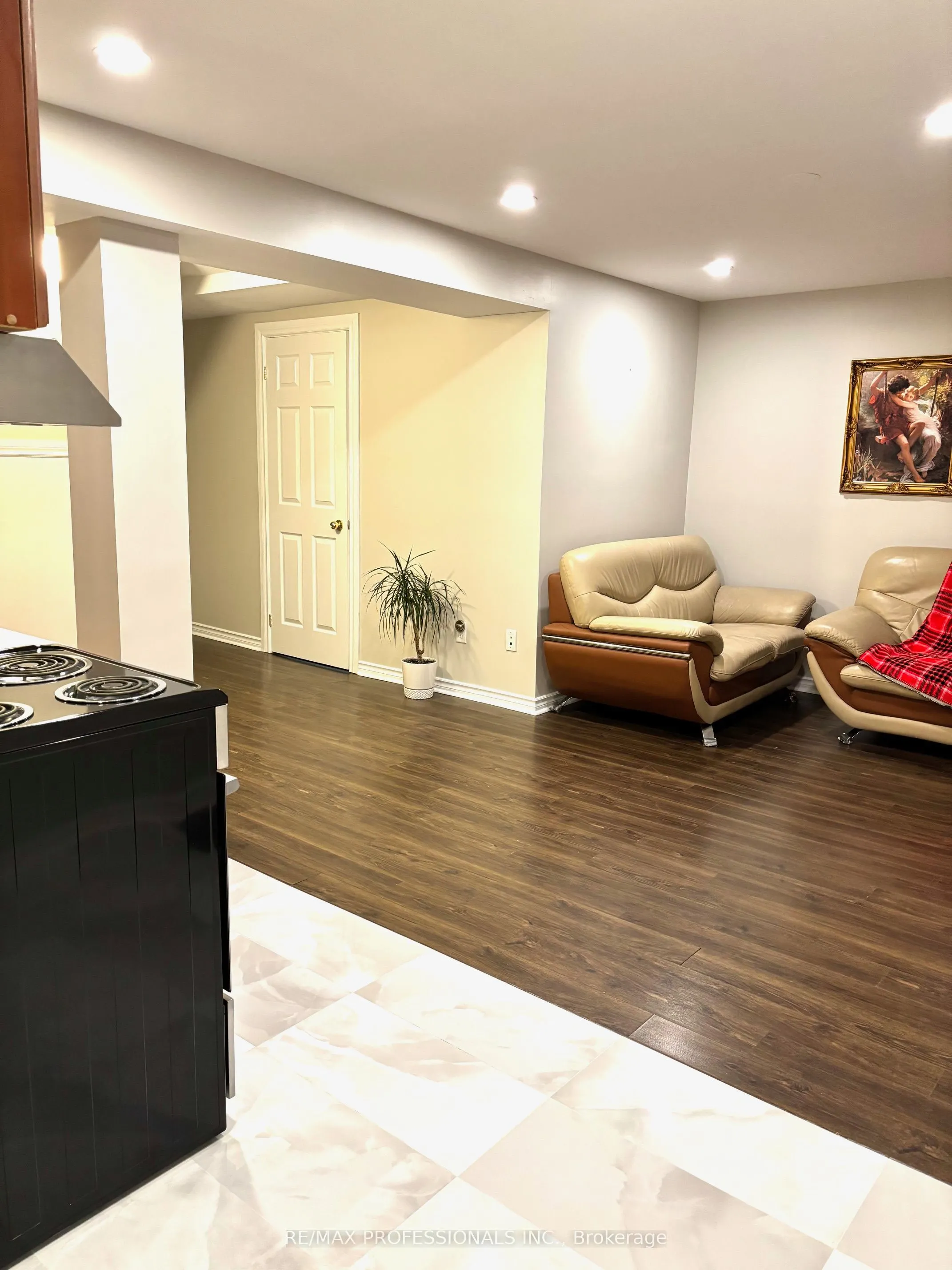 4050 Molly Avenue, #Basement