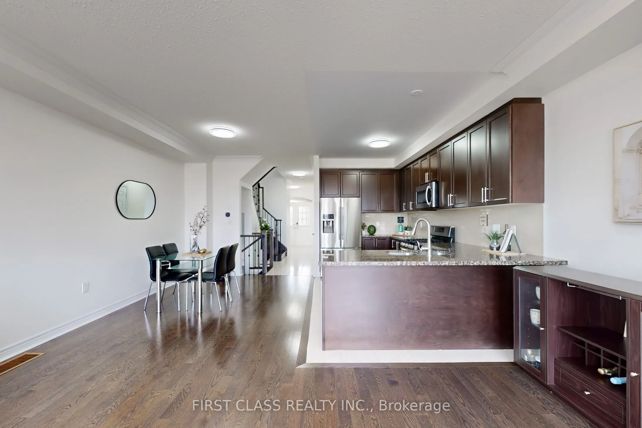 128 Sky Harbour Drive