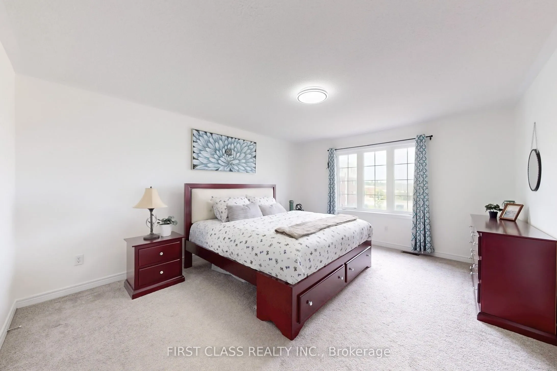 128 Sky Harbour Drive
