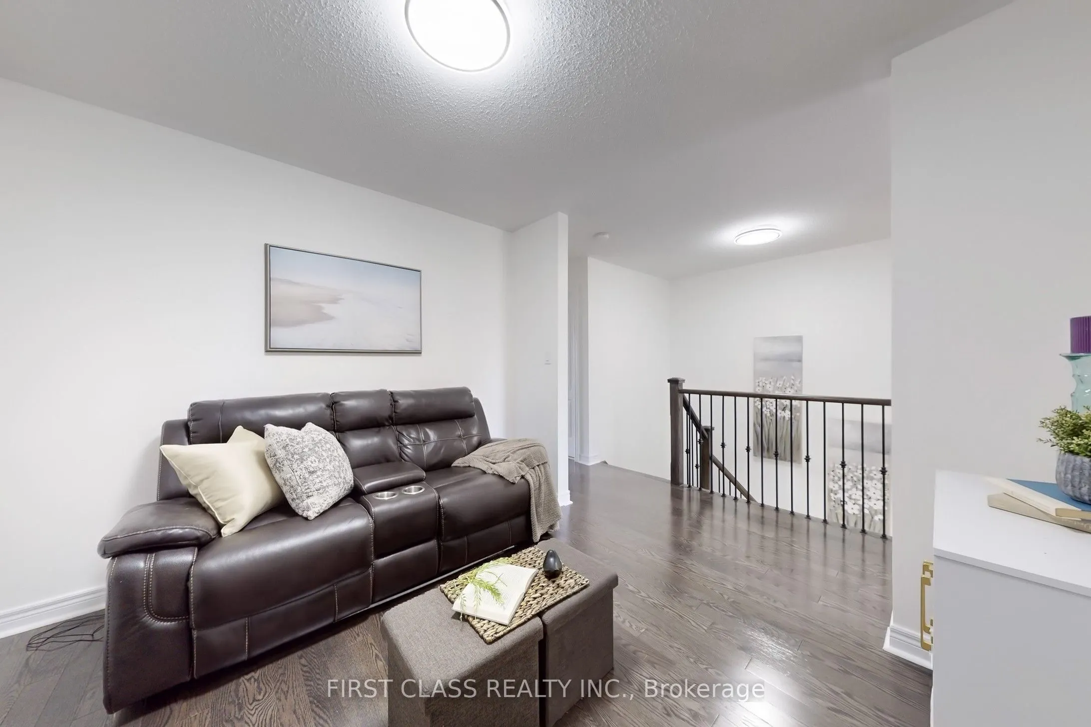 128 Sky Harbour Drive