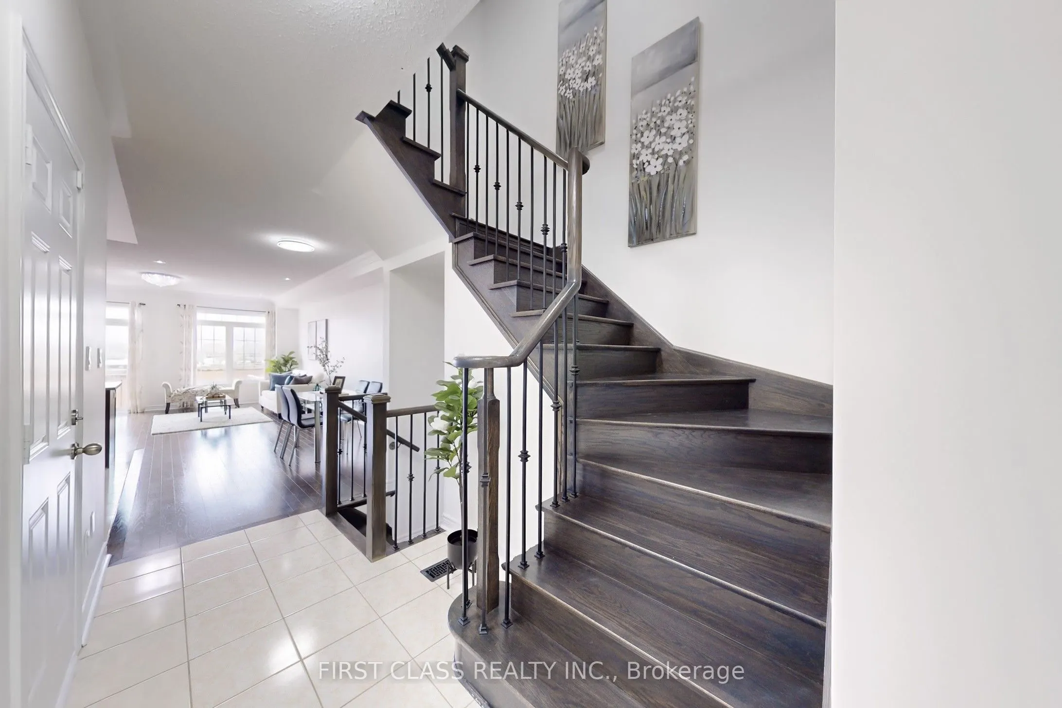 128 Sky Harbour Drive