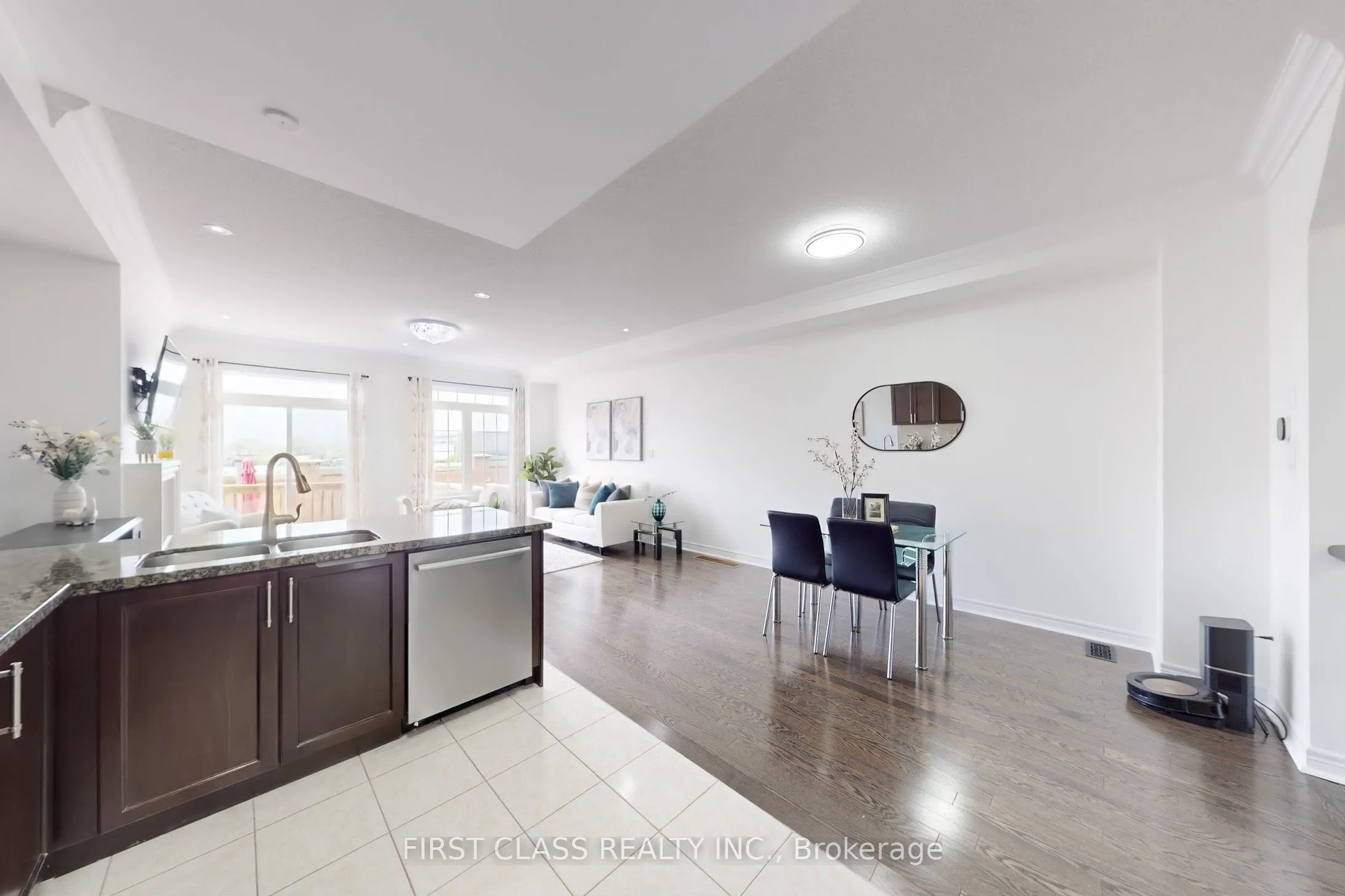 128 Sky Harbour Drive