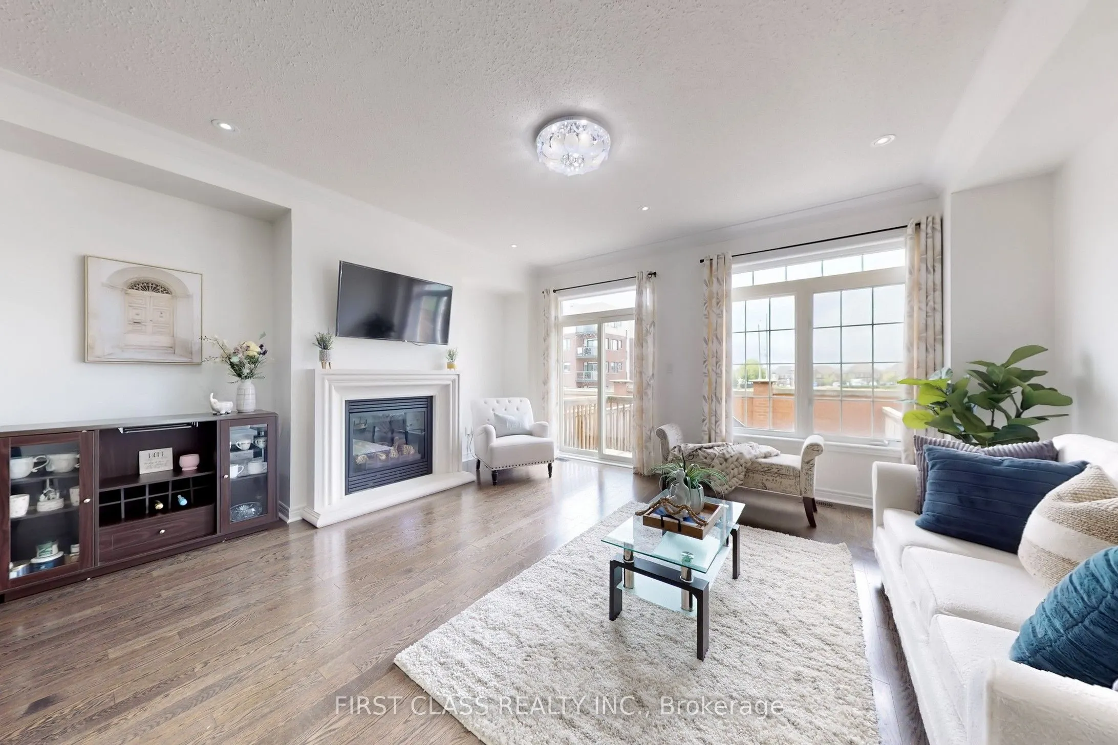 128 Sky Harbour Drive
